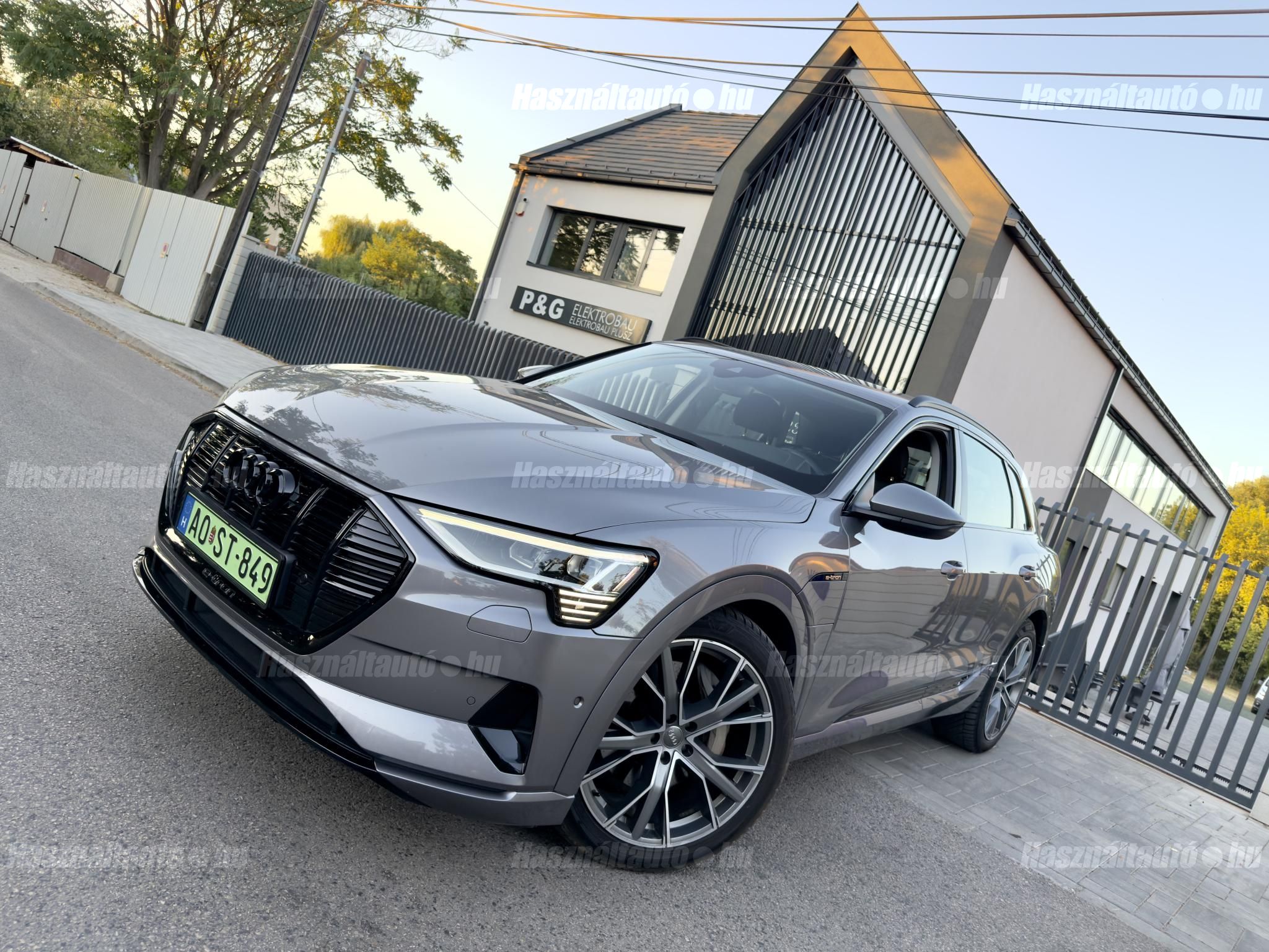 AUDI E-TRON 2020/12 - 1