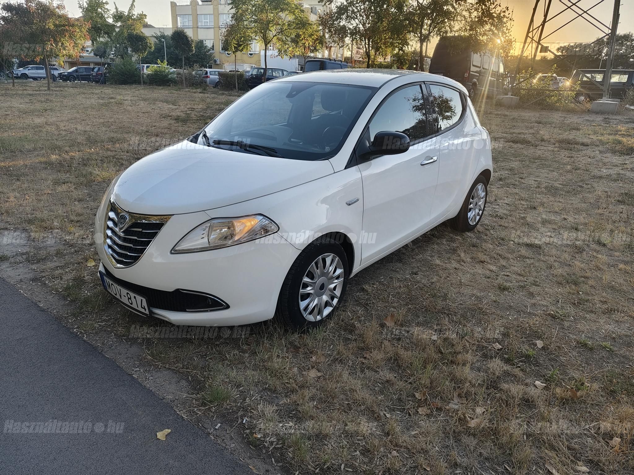 LANCIA YPSILON 2014 - 1