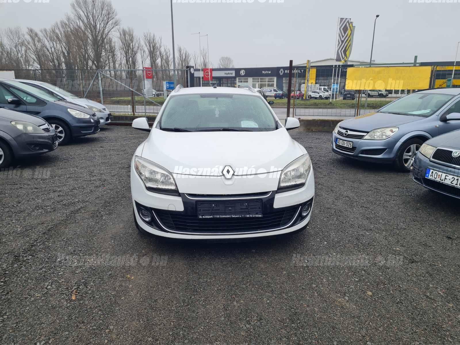 RENAULT MEGANE 2012/9 - 1