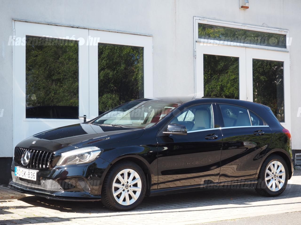 MERCEDES-BENZ A 180 2017/12 - 1