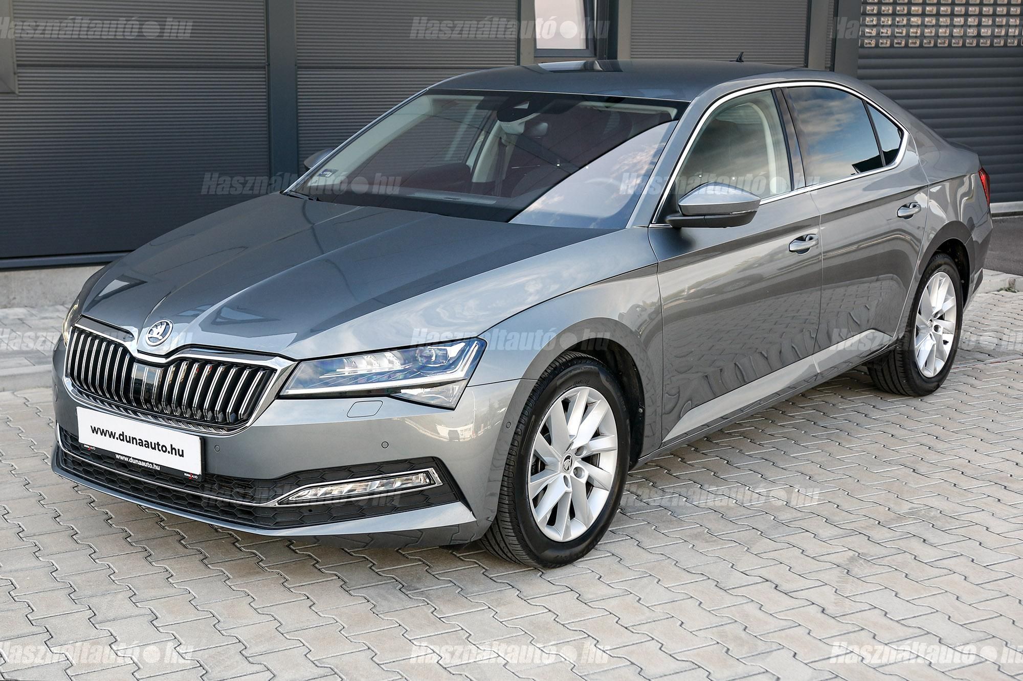 SKODA SUPERB 2023/4 - 1
