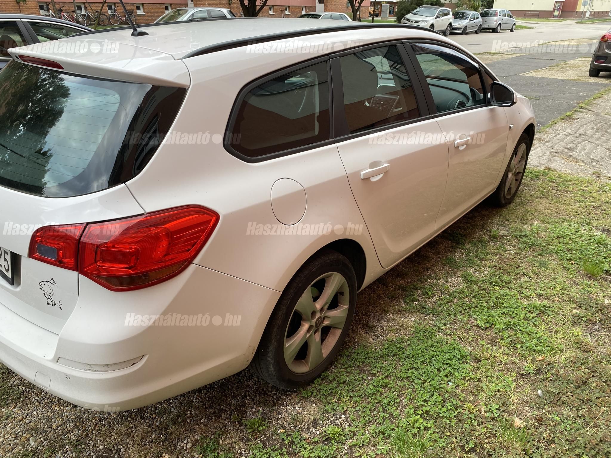 OPEL ASTRA J 2012/5 - 1