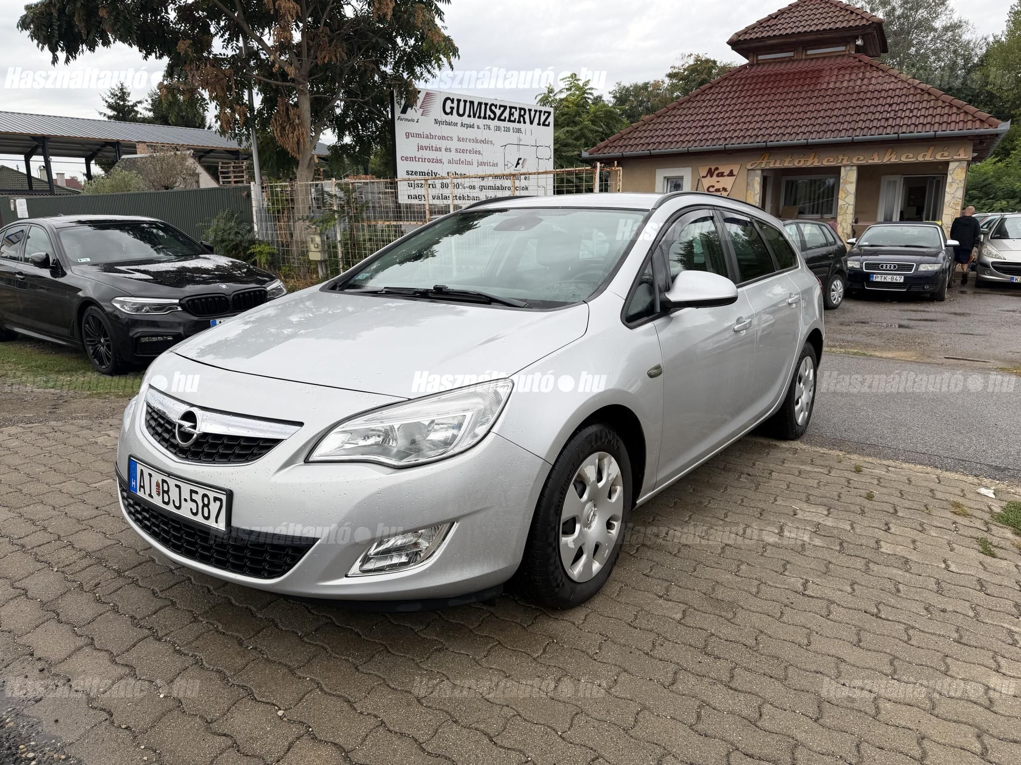 OPEL ASTRA J 2011/3 - 1