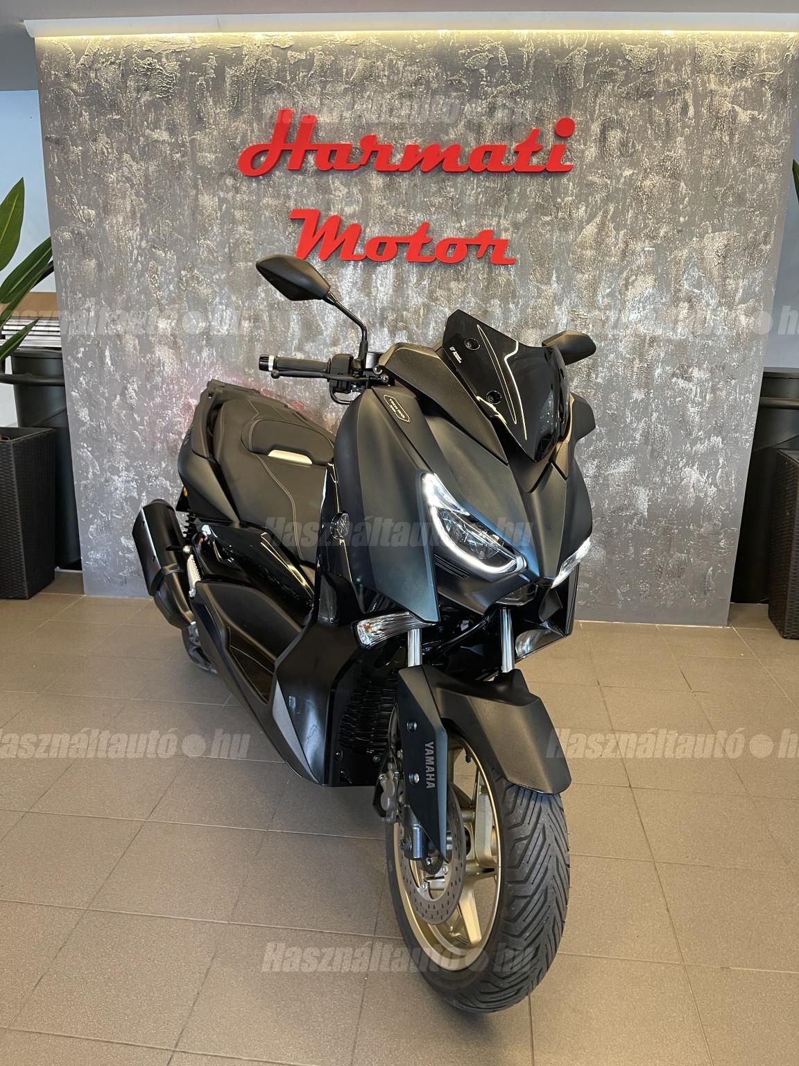 YAMAHA X-MAX 300 2022/6 - 1