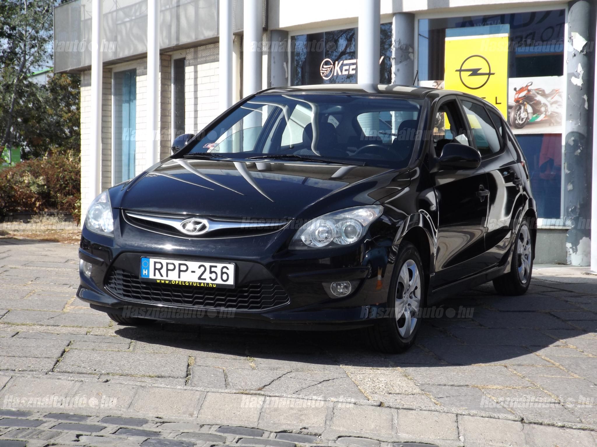 Opel márkakereskedés beszámolt autója!