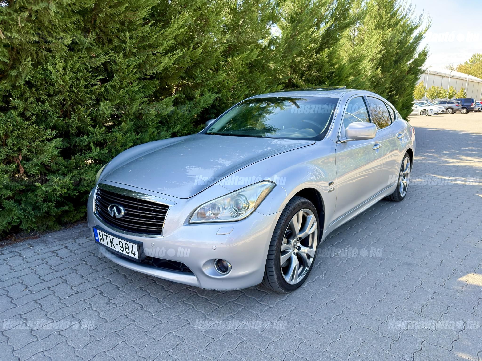 INFINITI M35 2011/9 - 1