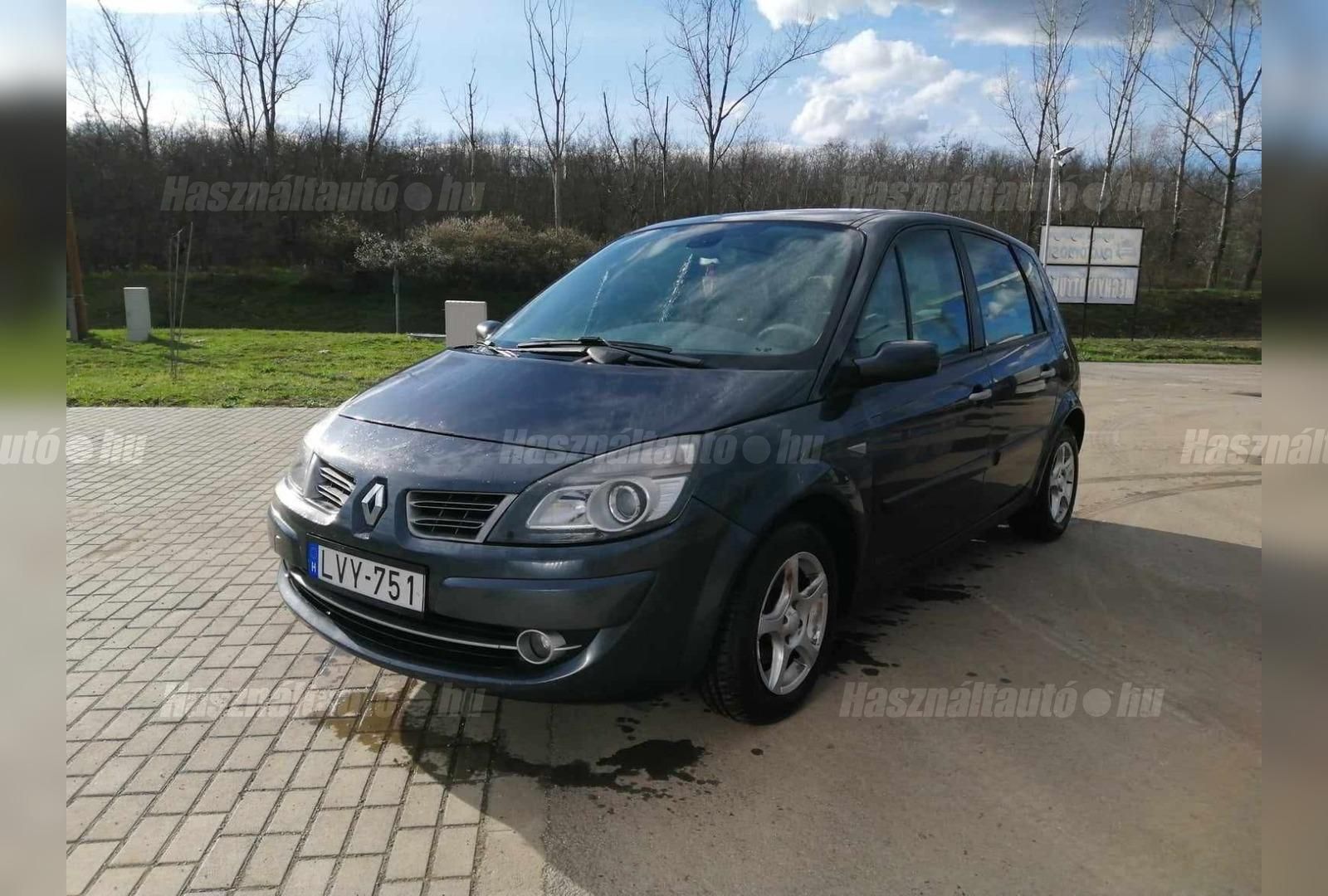 RENAULT MEGANE 2009 - 1