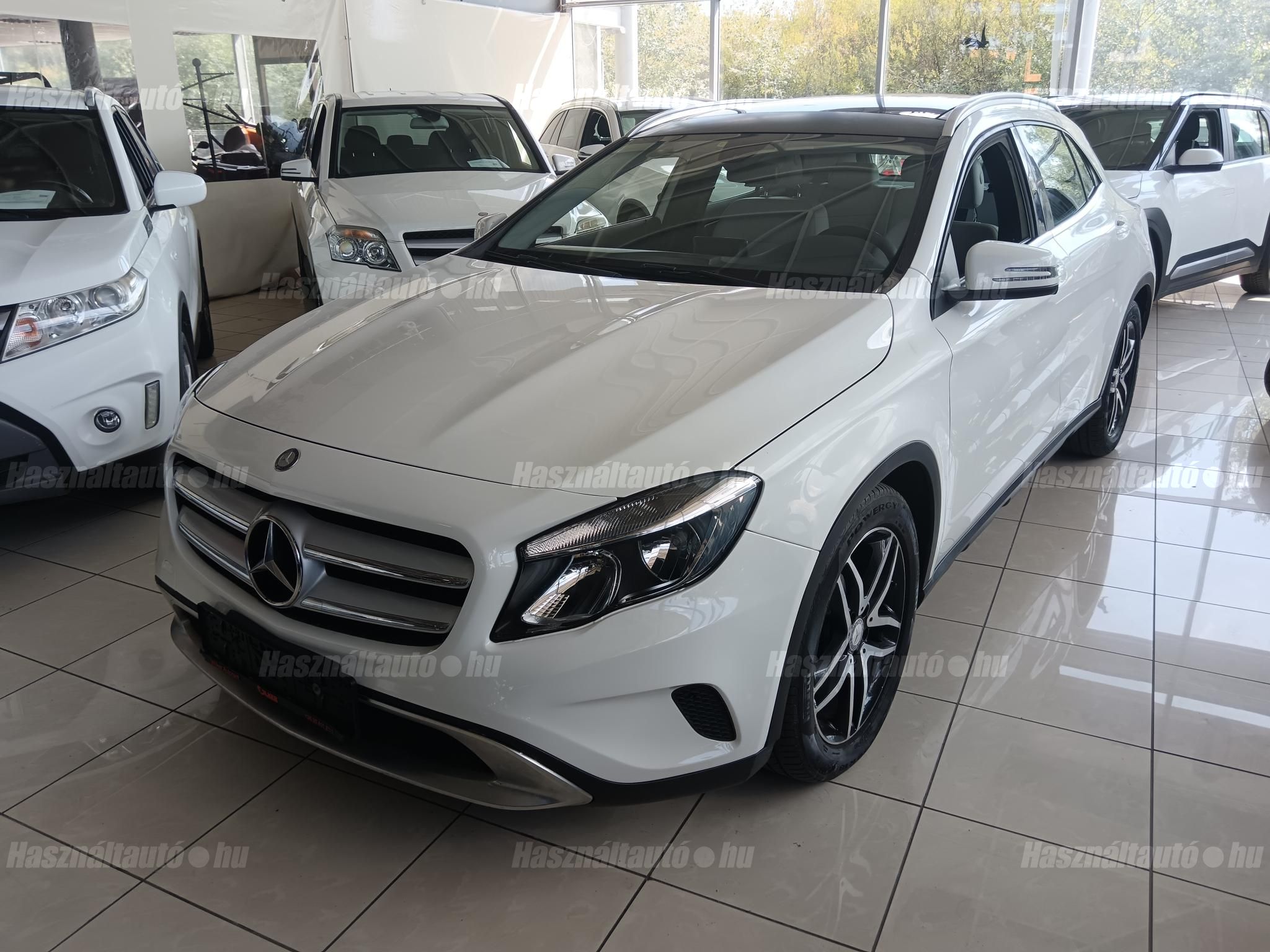 MERCEDES-BENZ GLA 200 2015/2 - 1