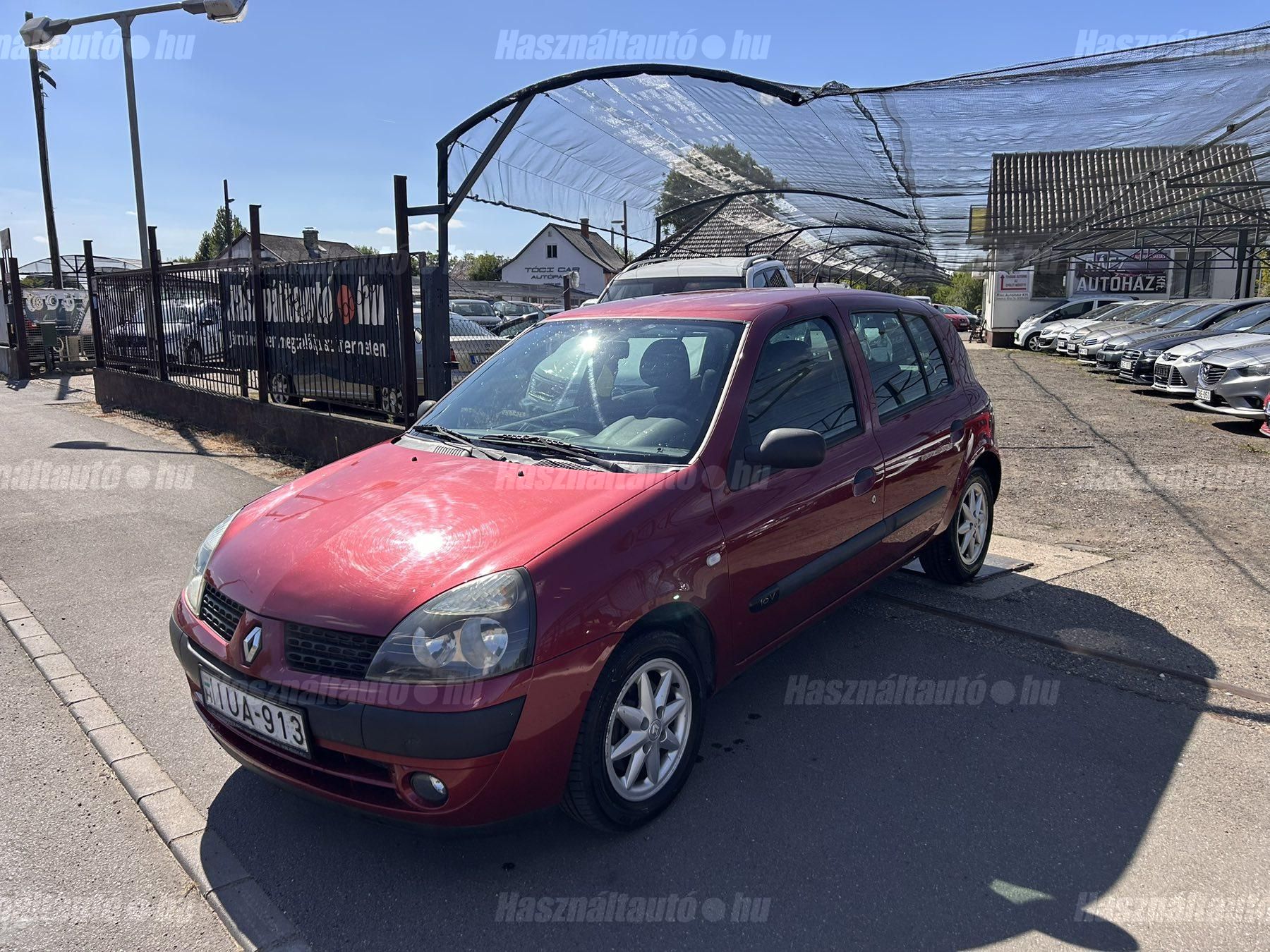 RENAULT CLIO 2003/7 - 1