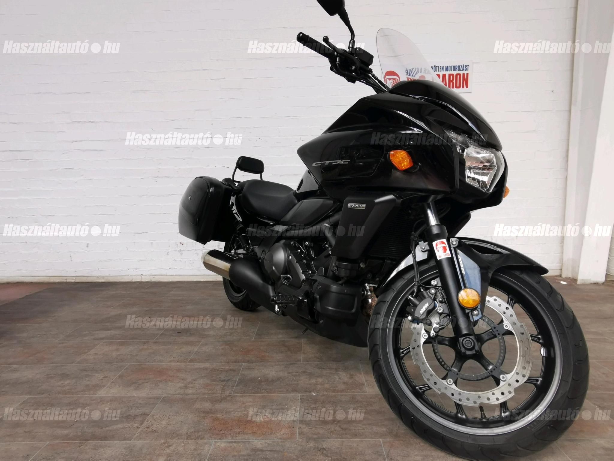 HONDA CTX 700 D 2014 - 1