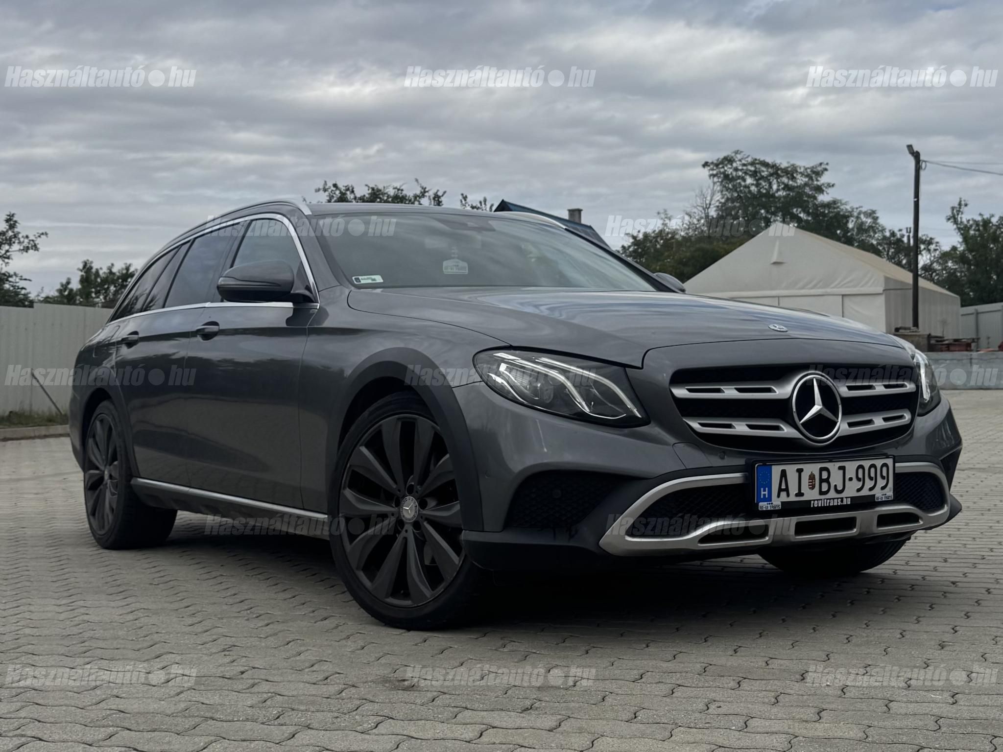 MERCEDES-BENZ E-OSZTÁLY 2017/3 - 1
