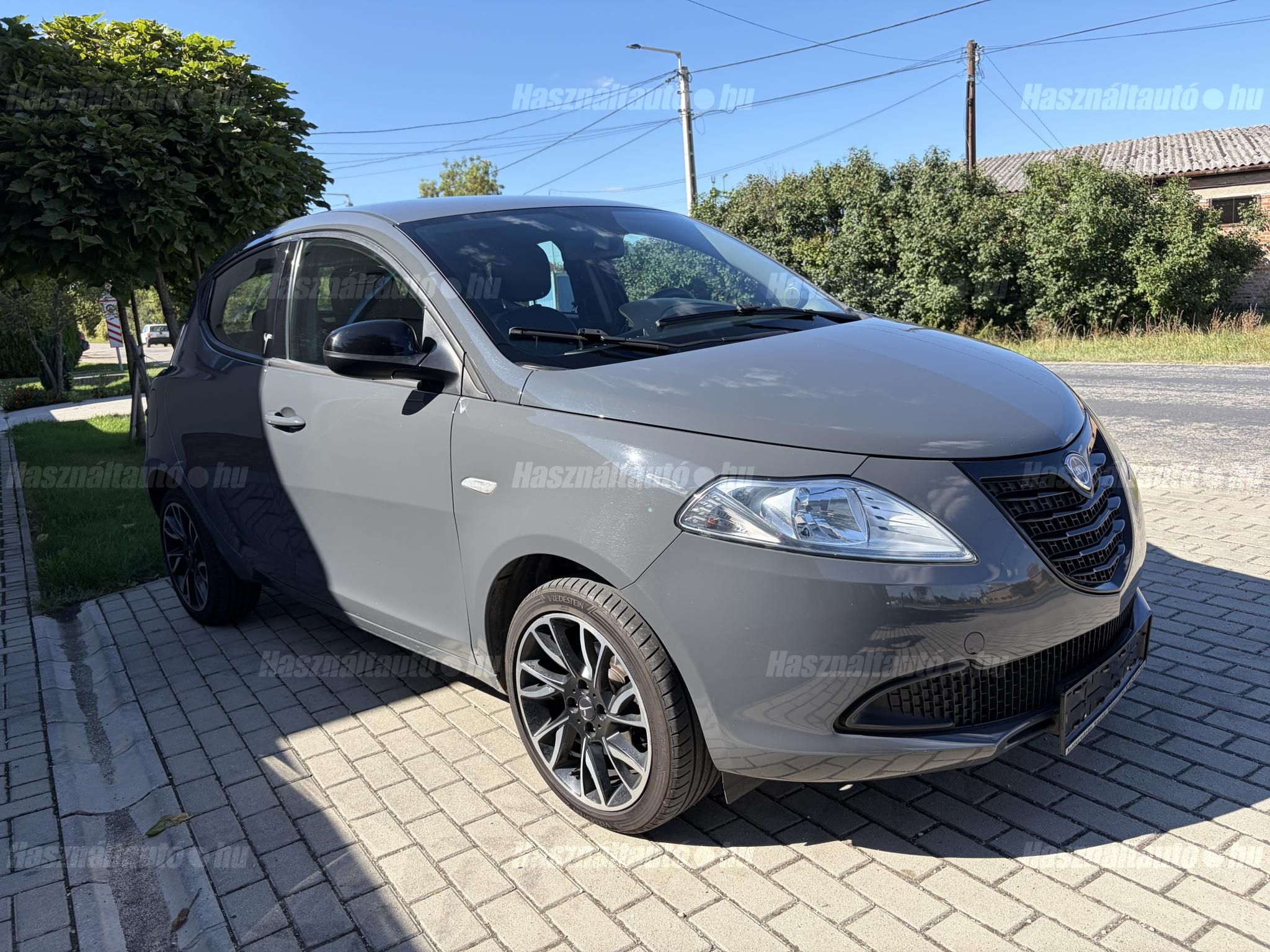 LANCIA YPSILON 2014/10 - 1