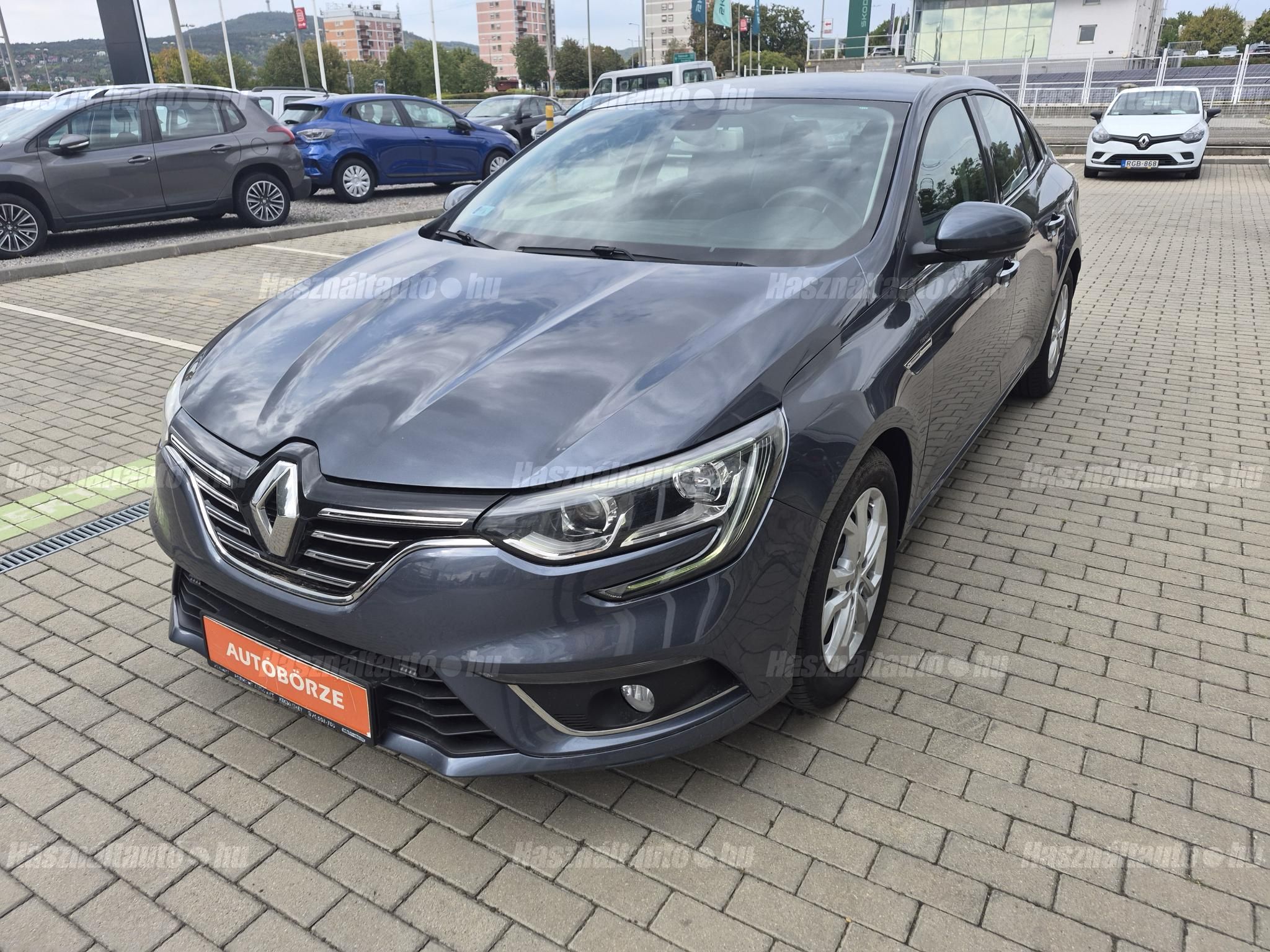 RENAULT MEGANE 2017/9 - 1