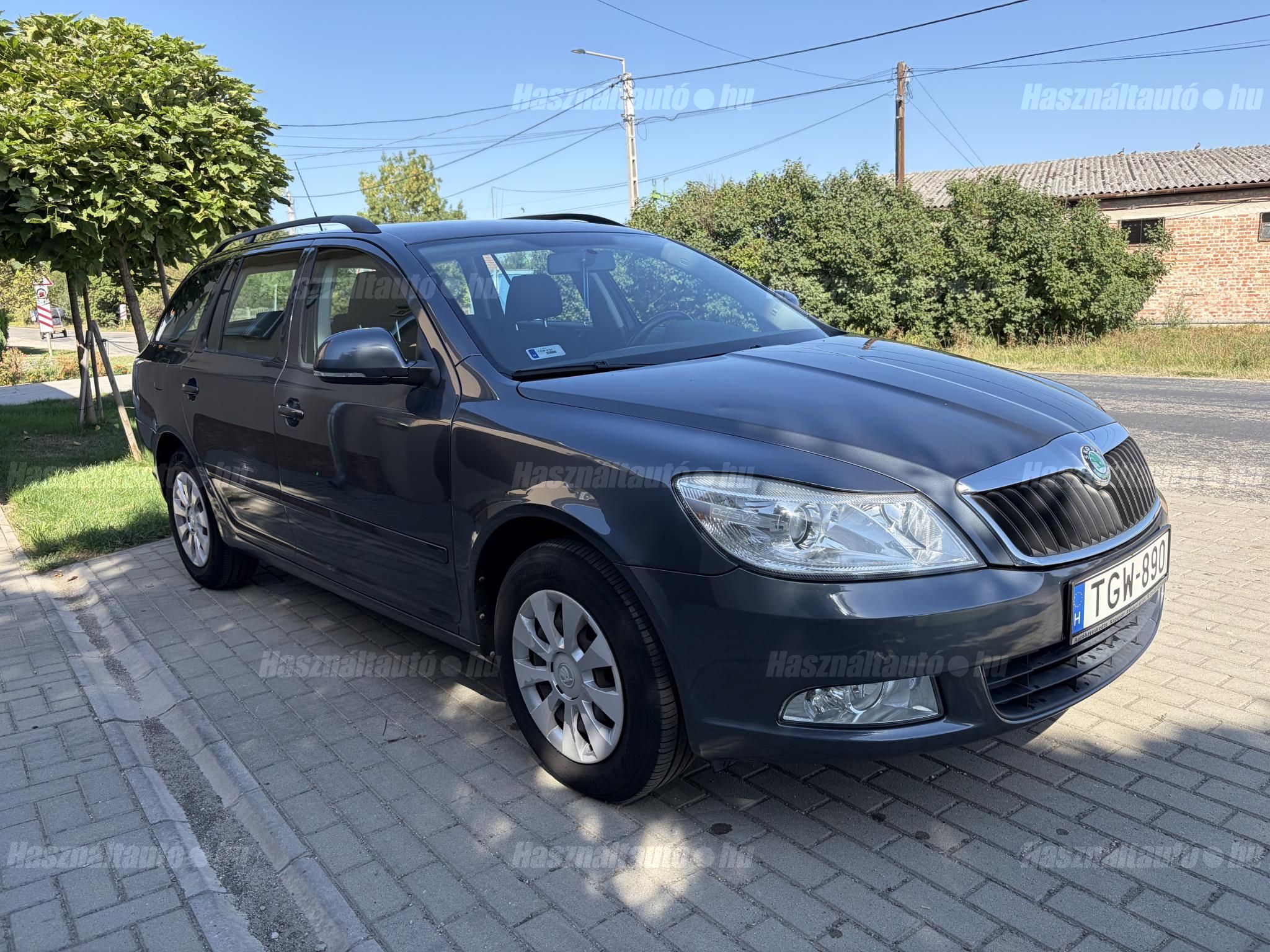 SKODA OCTAVIA 2010/10 - 1