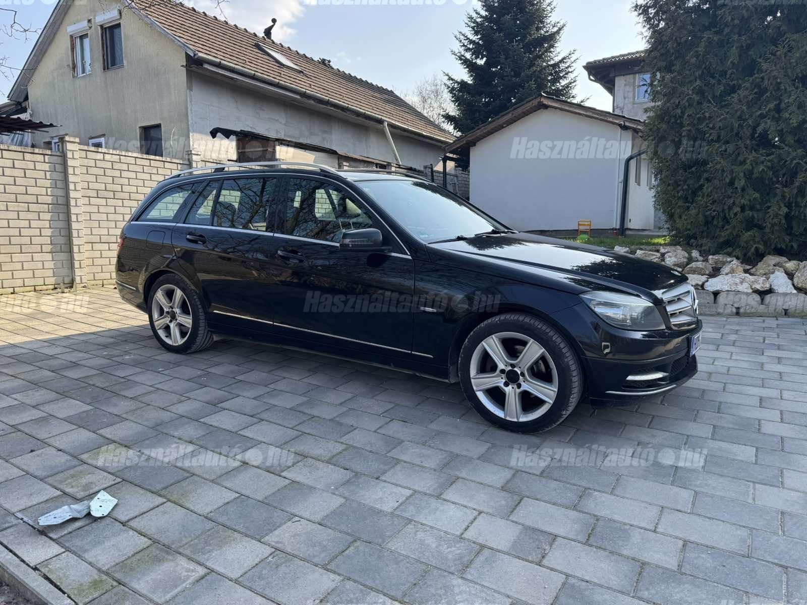 MERCEDES-BENZ 220 2010/2 - 1