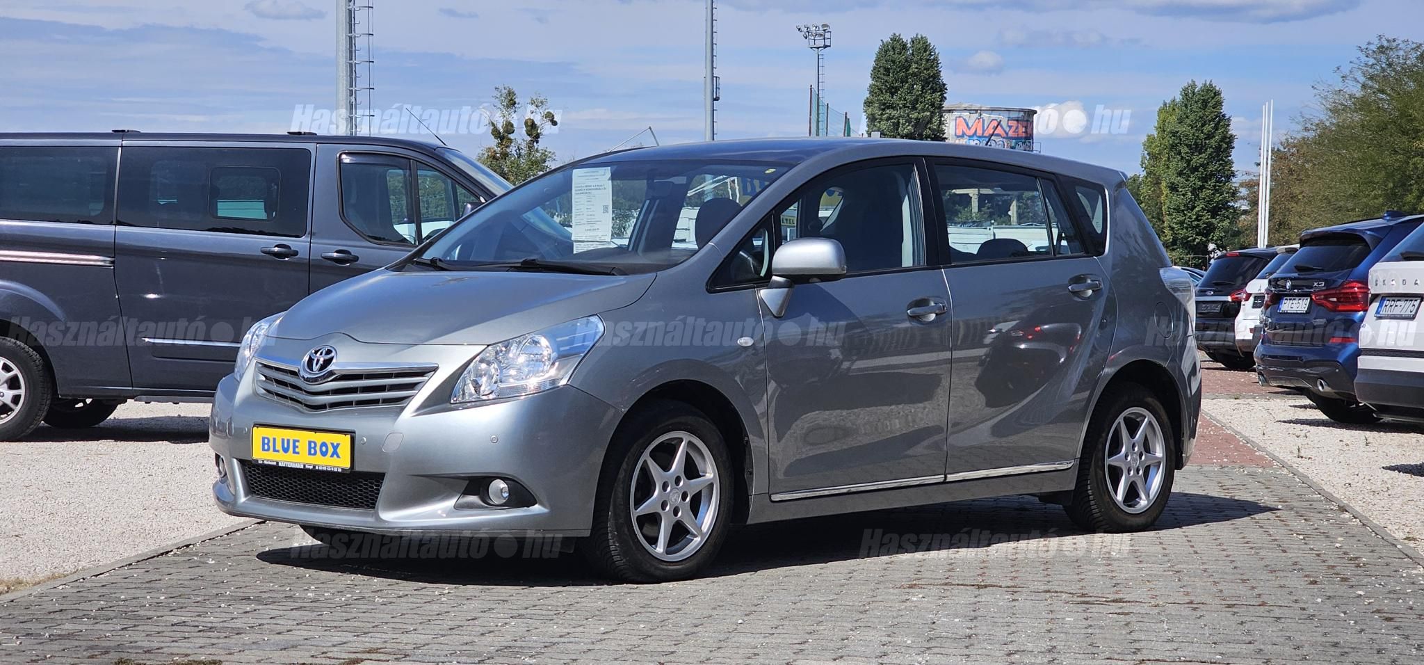 TOYOTA VERSO 2011/11 - 1