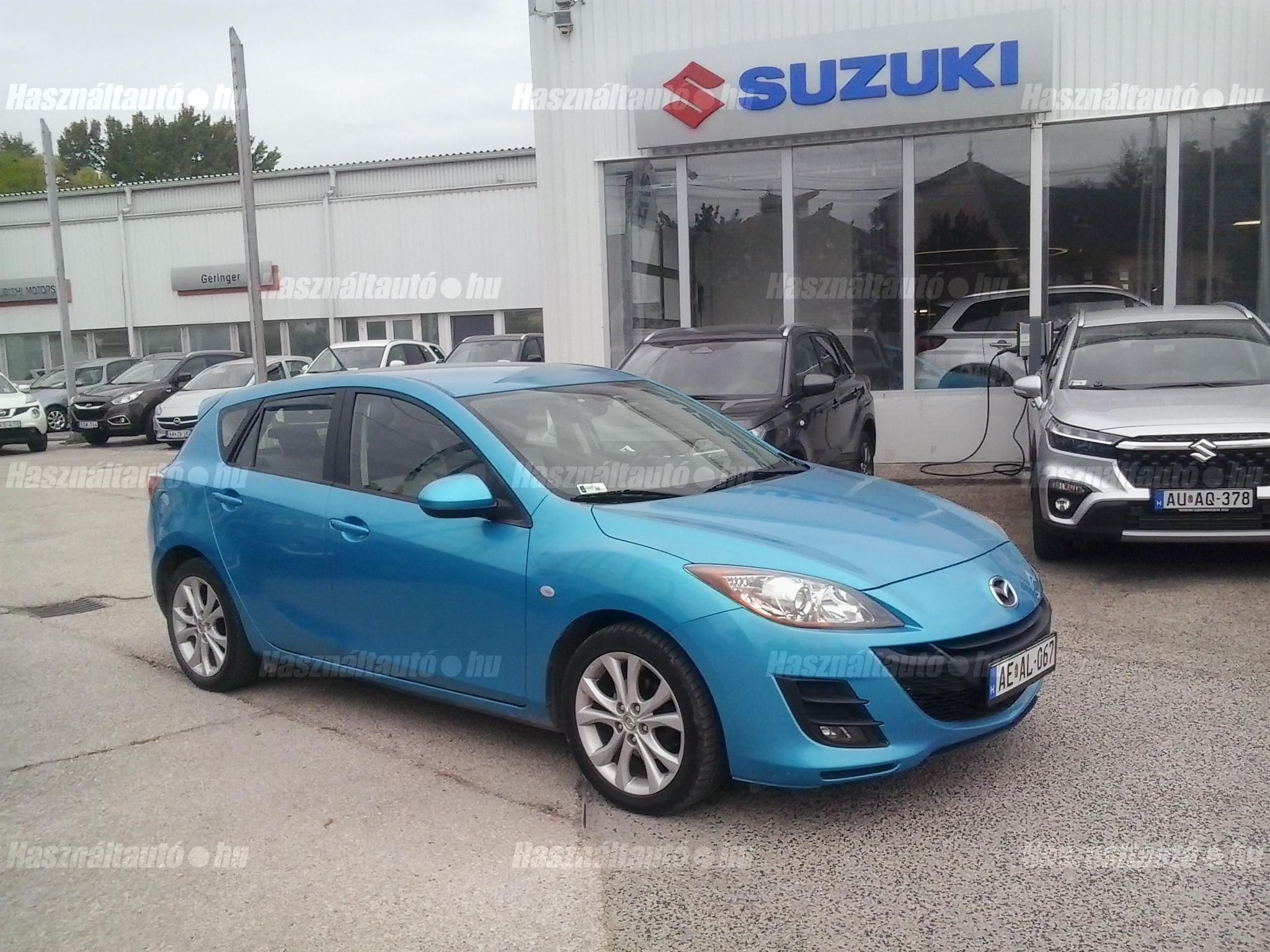 MAZDA 3 2010/4 - 1