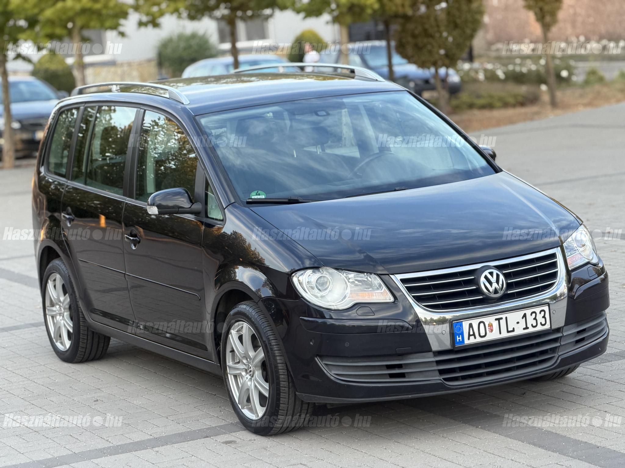 VOLKSWAGEN TOURAN 2008/10 - 1