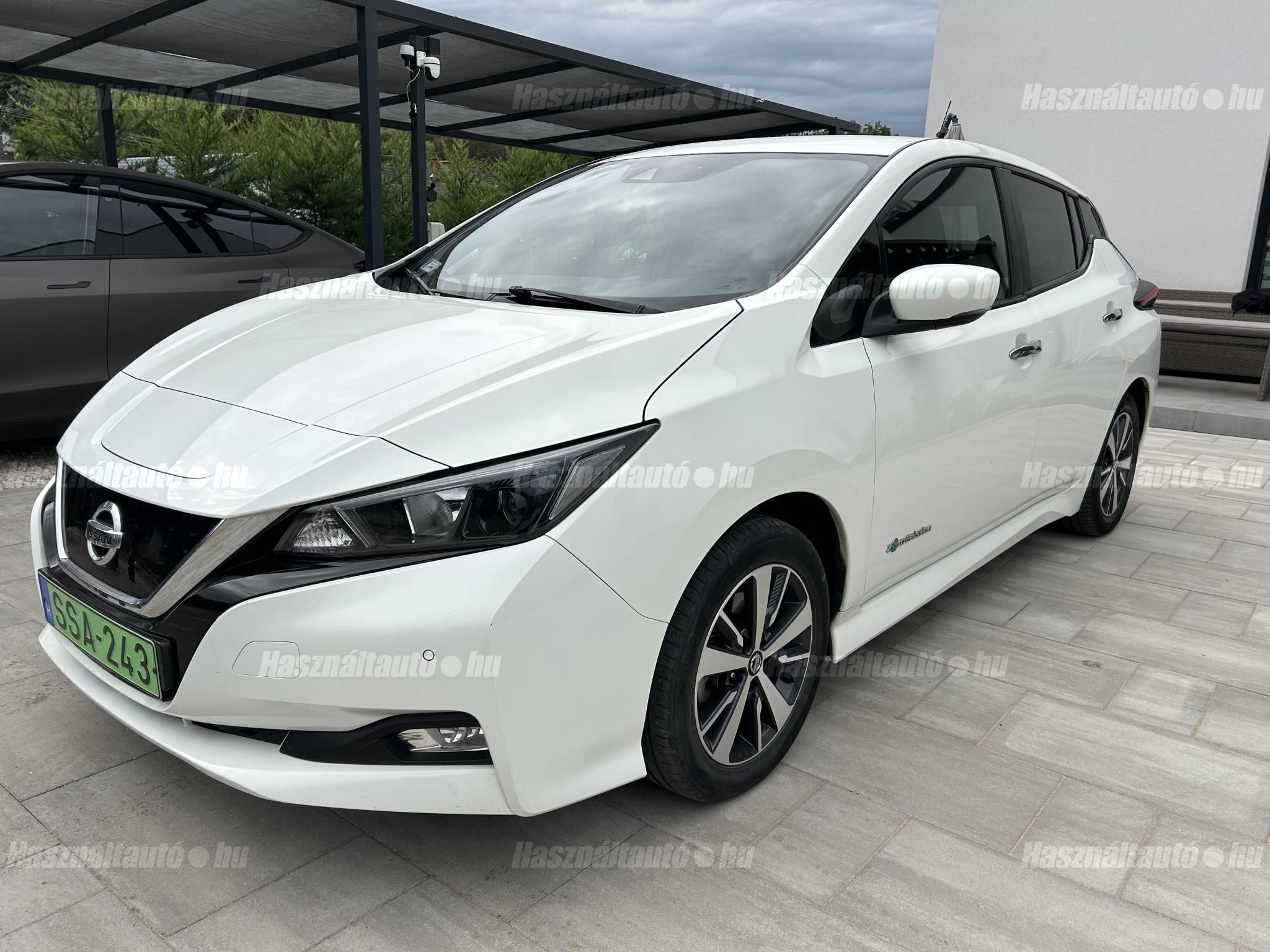 NISSAN LEAF 2018/10 - 1