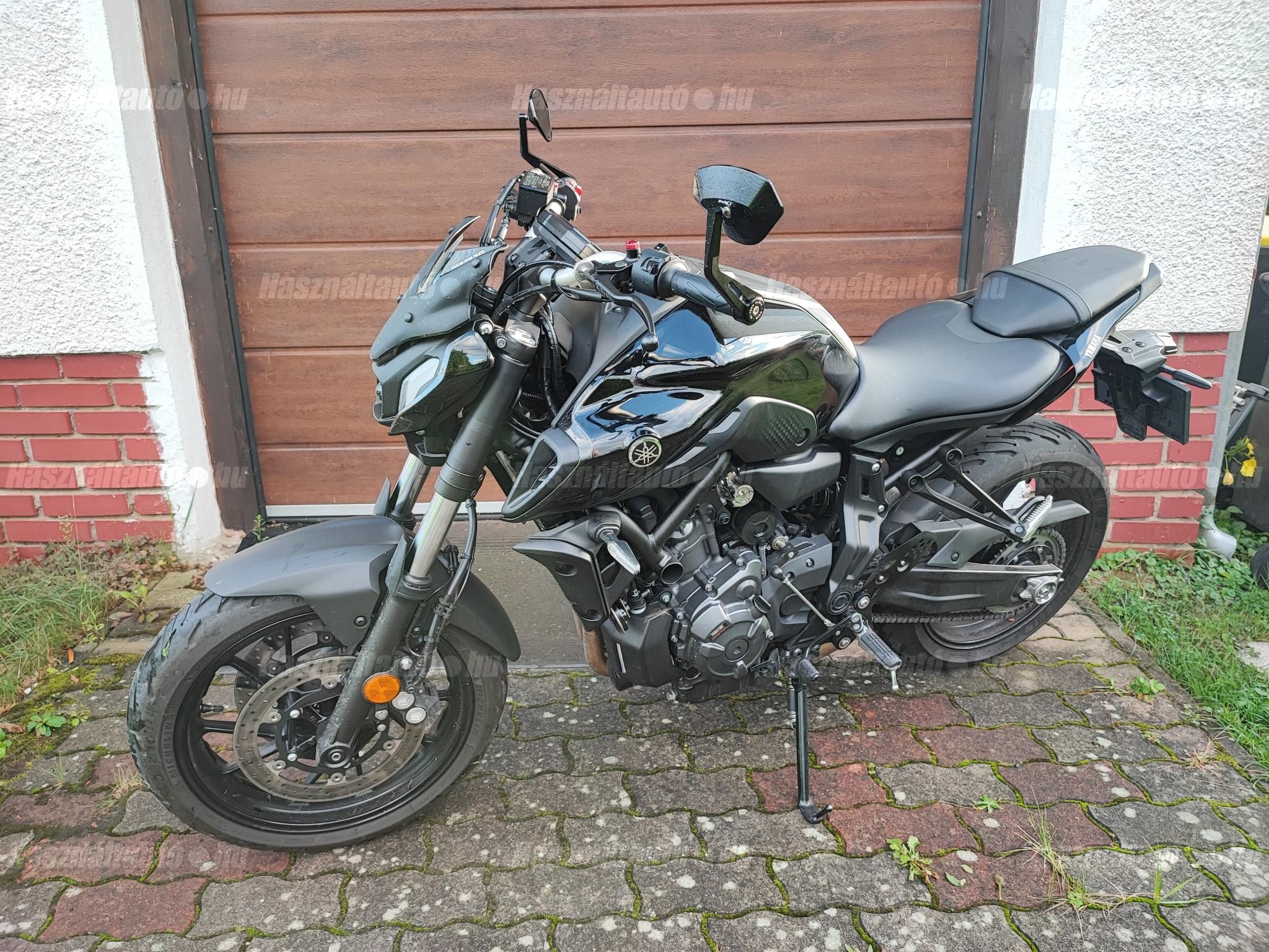 YAMAHA MT-07 2023/8 - 1