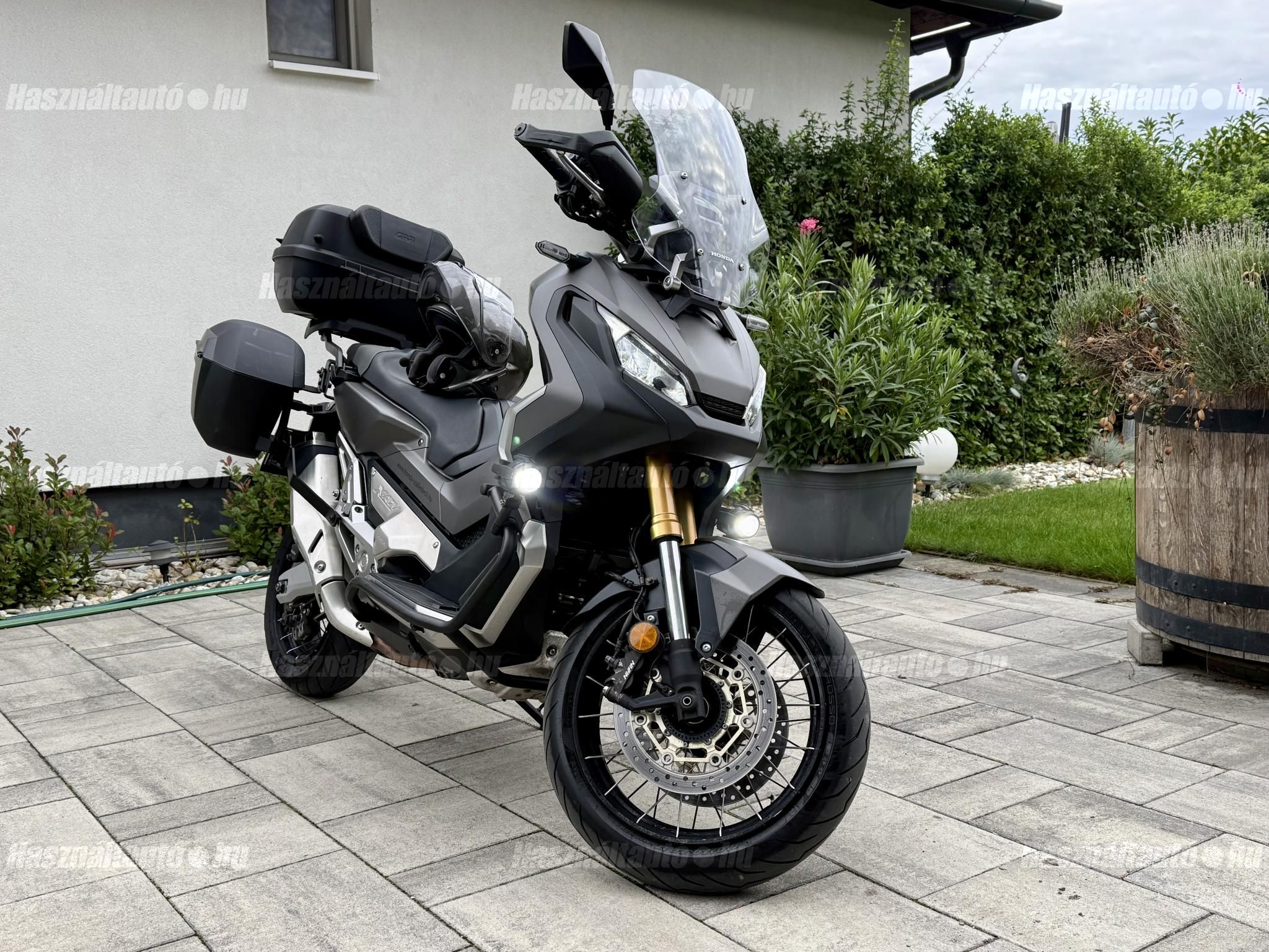 HONDA X-ADV 2018/10 - 1