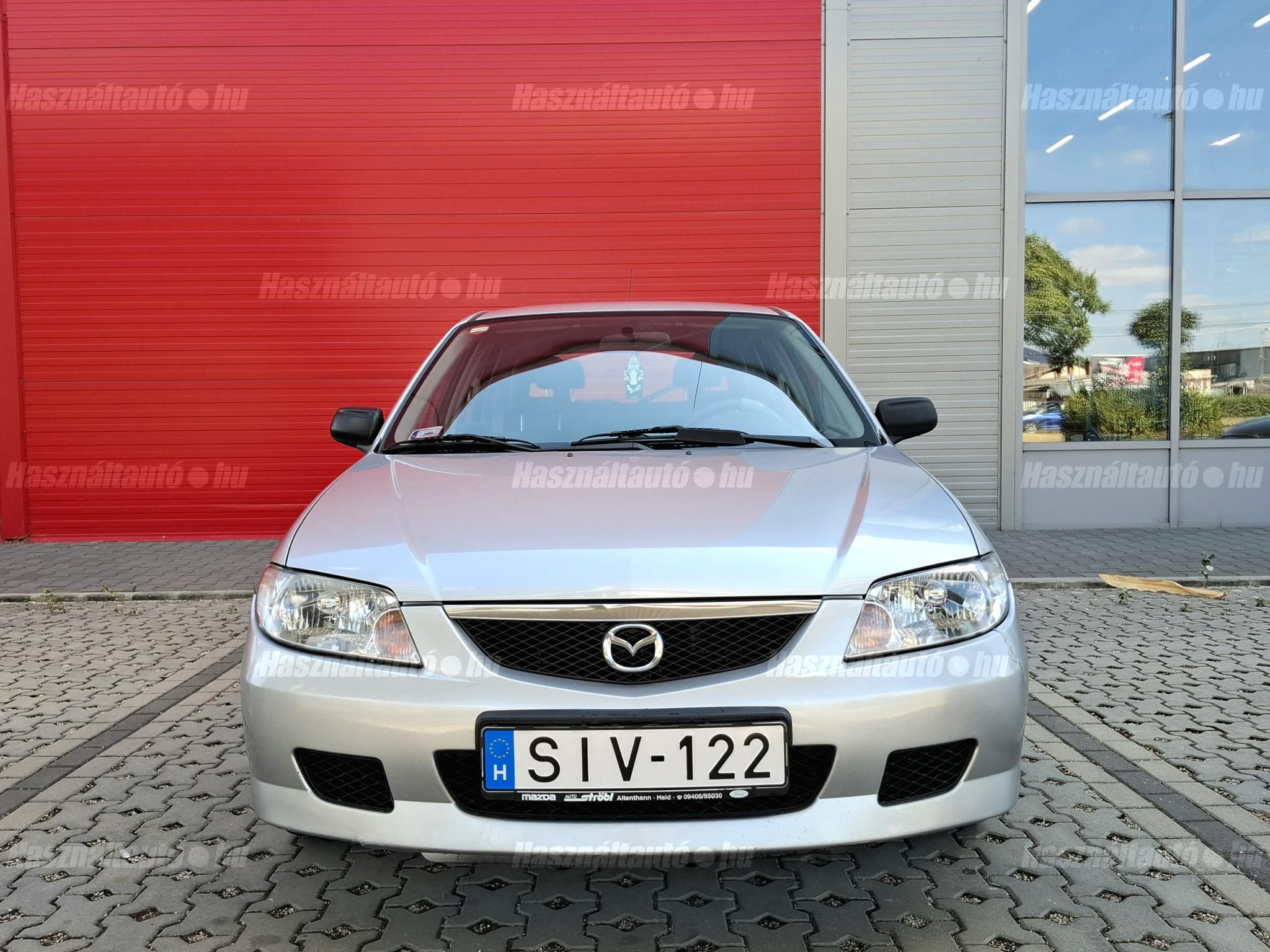 MAZDA 323 F 2001 - 1