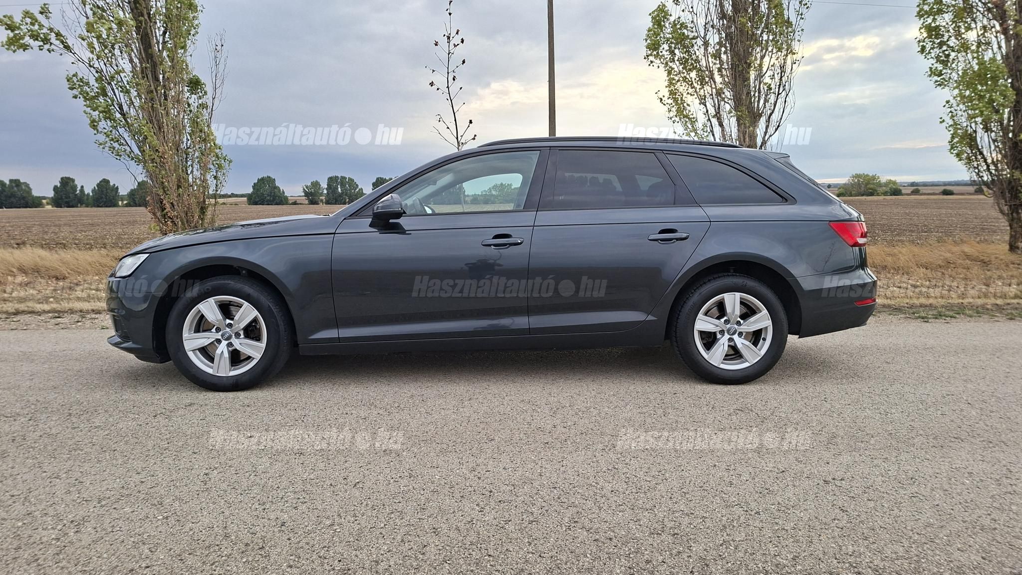 AUDI A4 2017/6 - 1