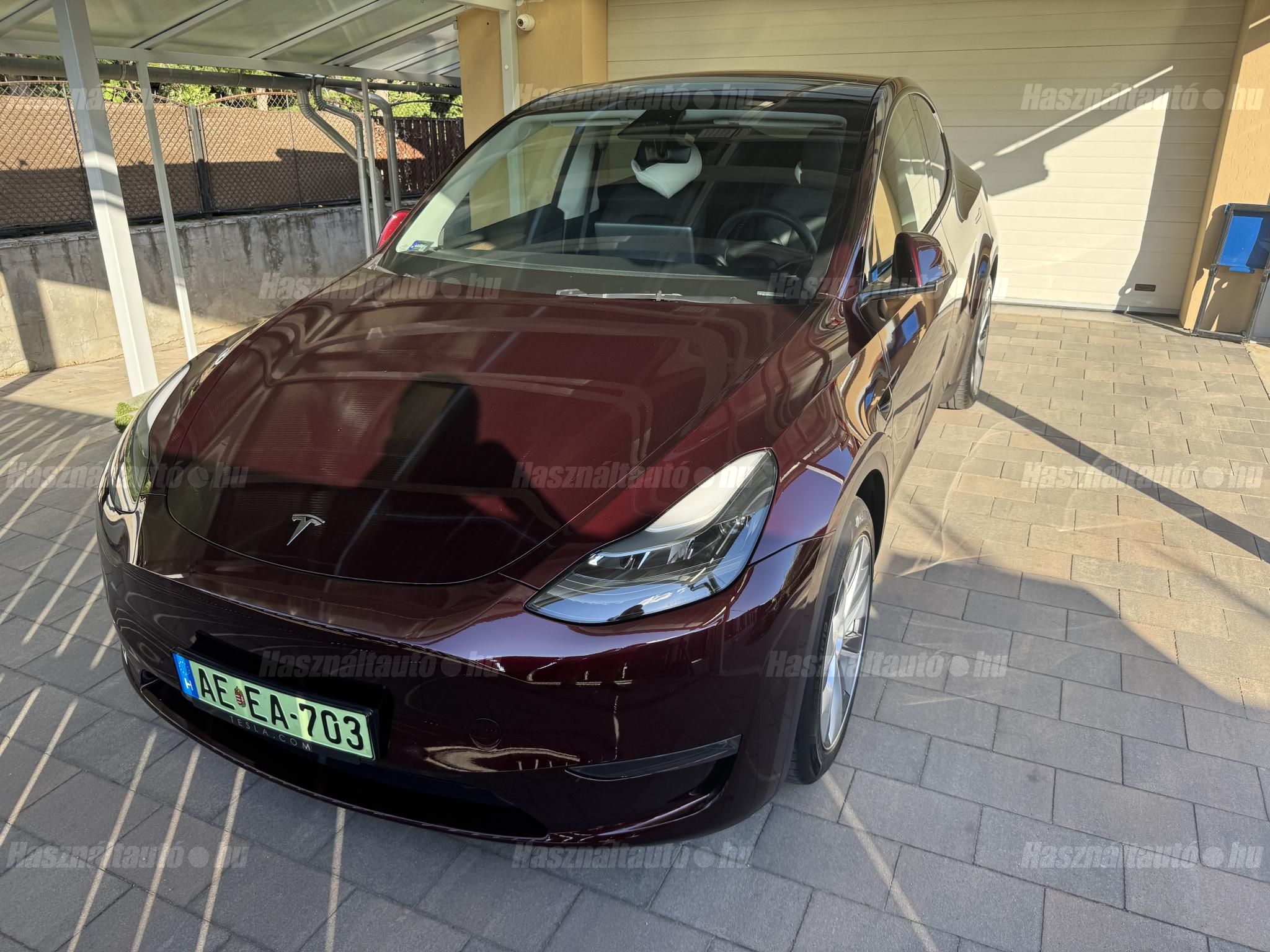 TESLA MODEL Y 2023/8 - 1