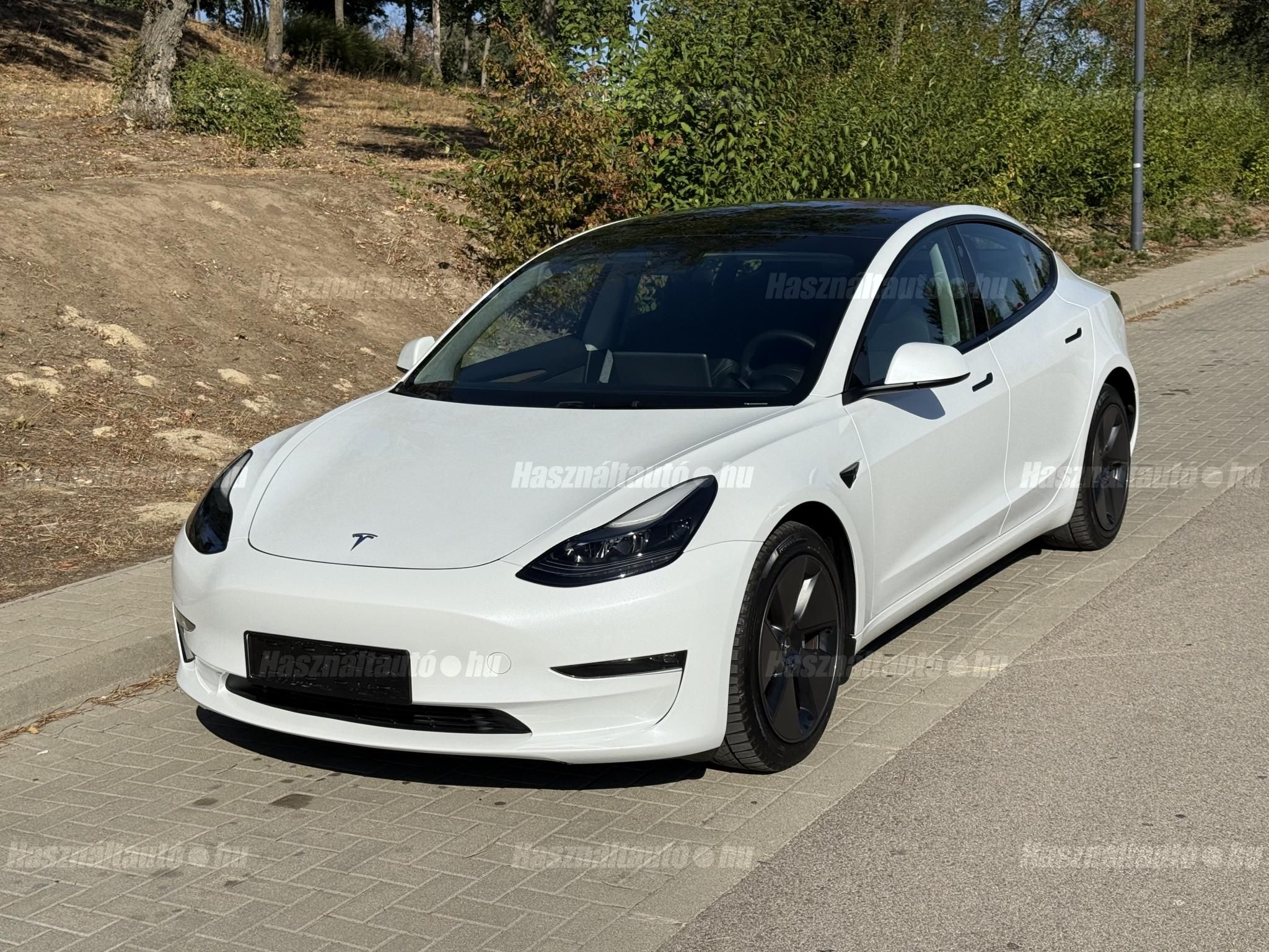TESLA MODEL 3 2023/3 - 1