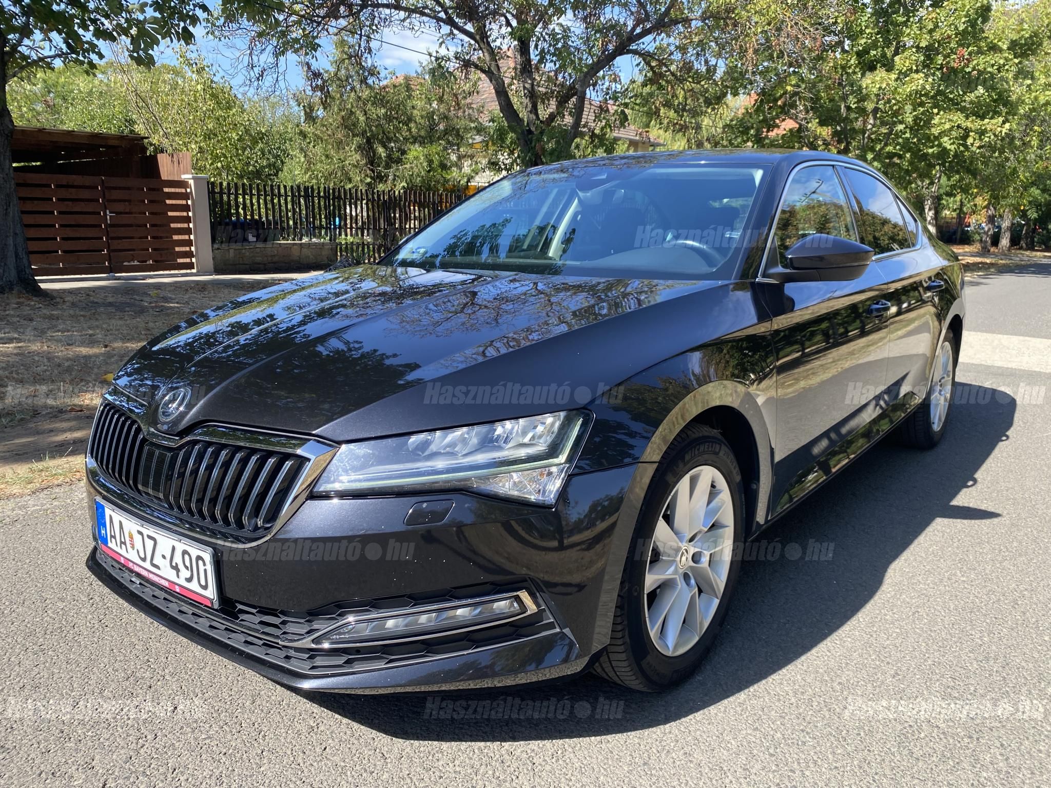 SKODA SUPERB 2022/8 - 1