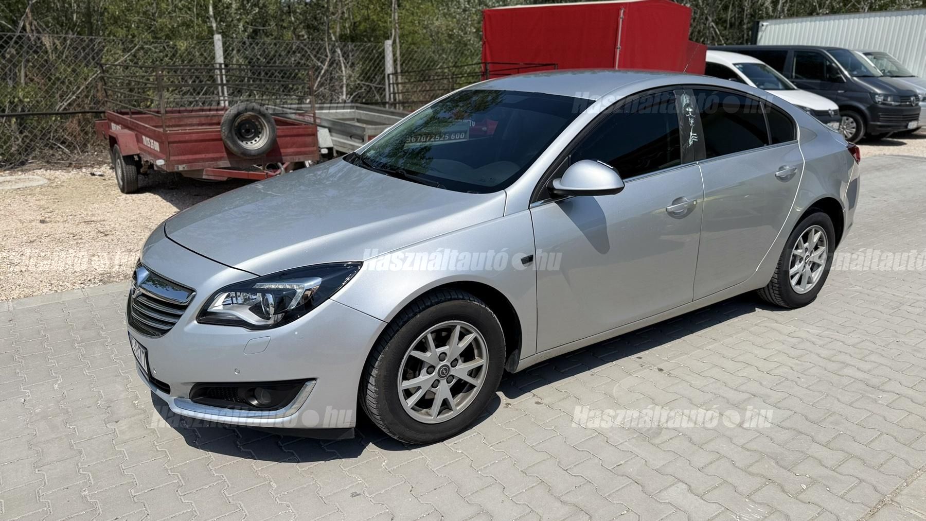 OPEL INSIGNIA 2014/8 - 1