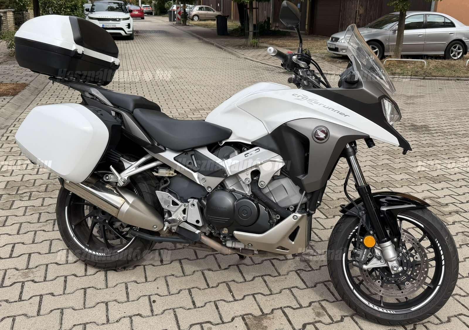 HONDA VFR 800 X 2015/1 - 1