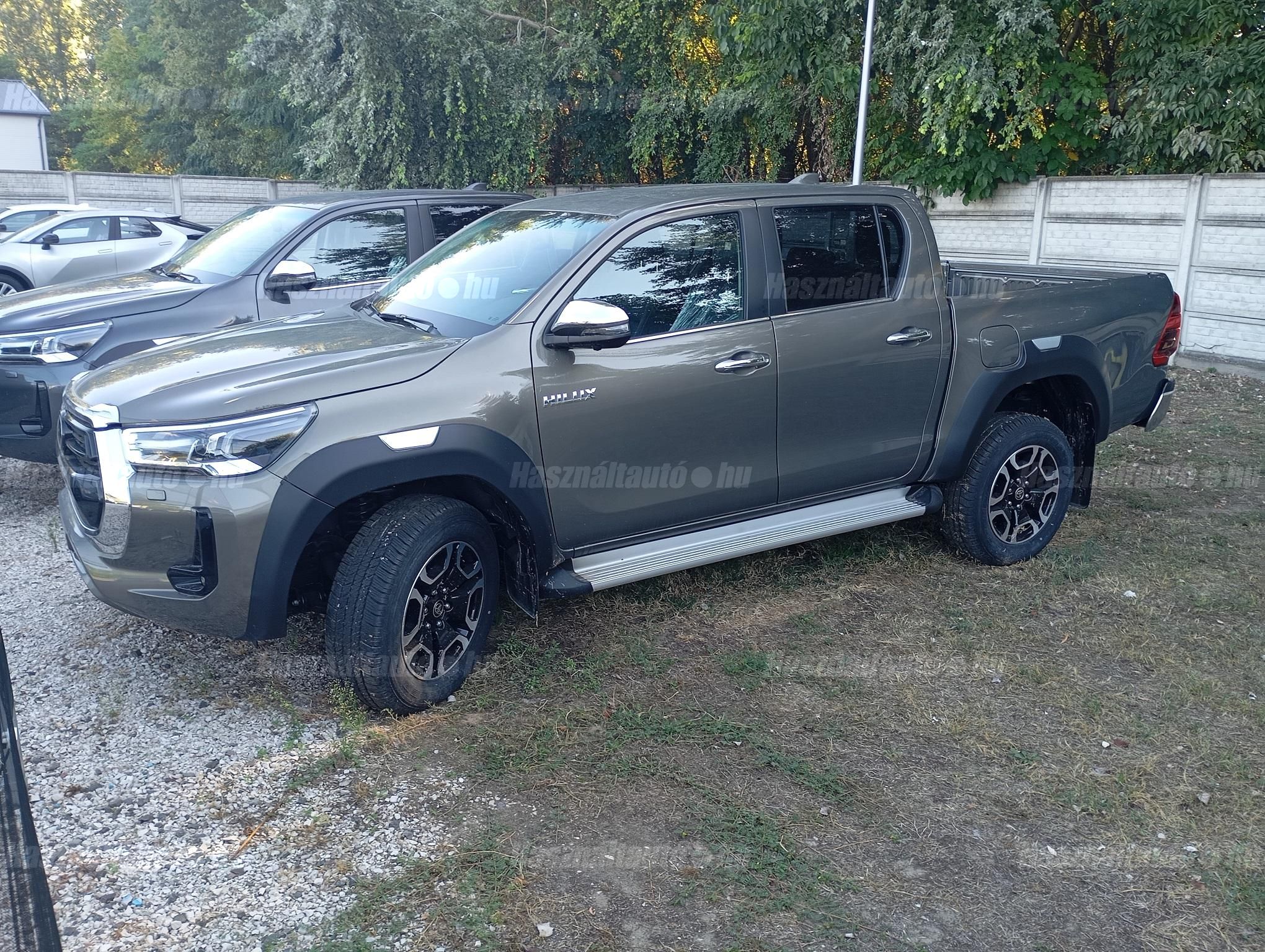 TOYOTA HILUX 2026 - 1