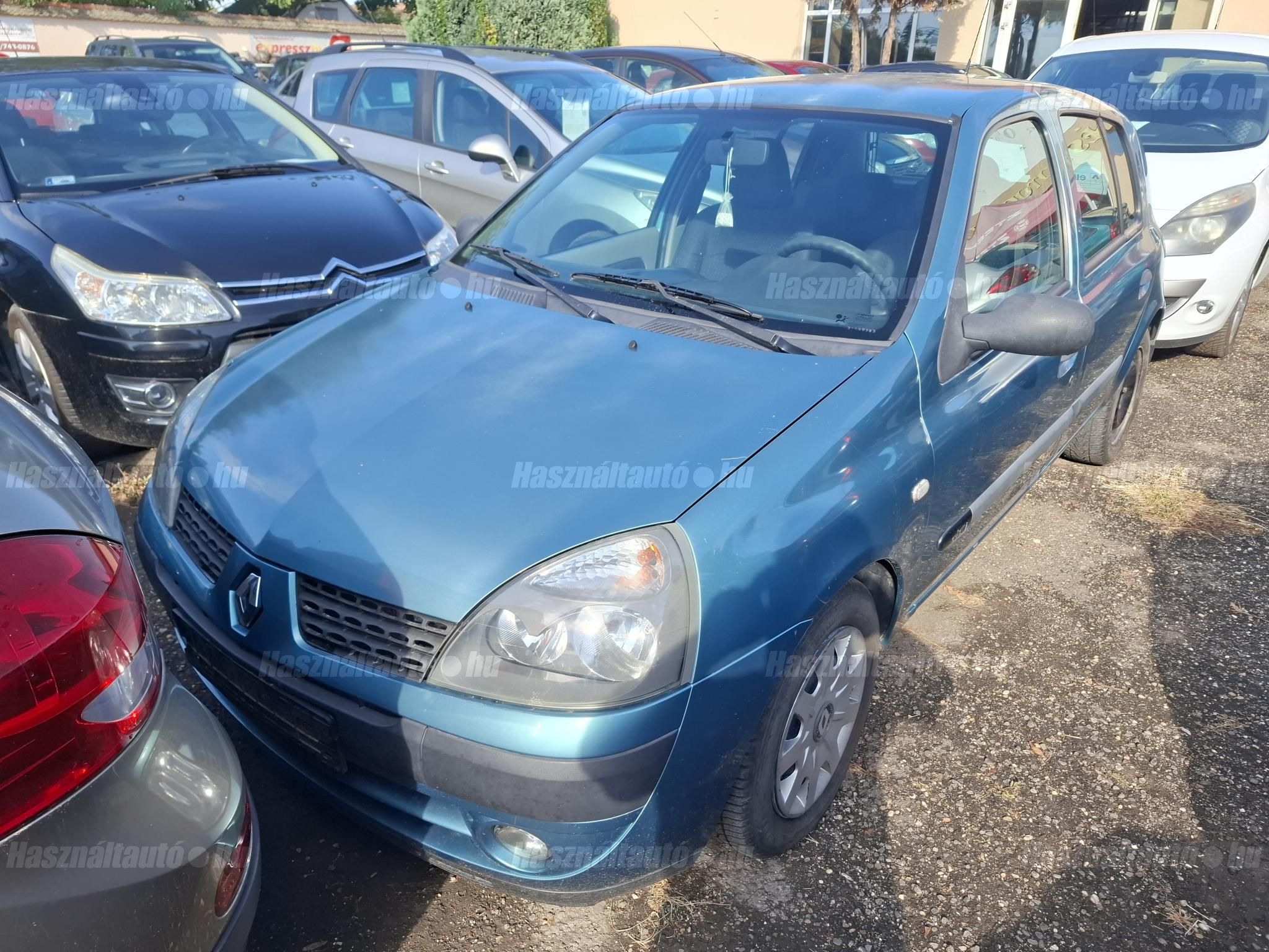 RENAULT CLIO 2005 - 1