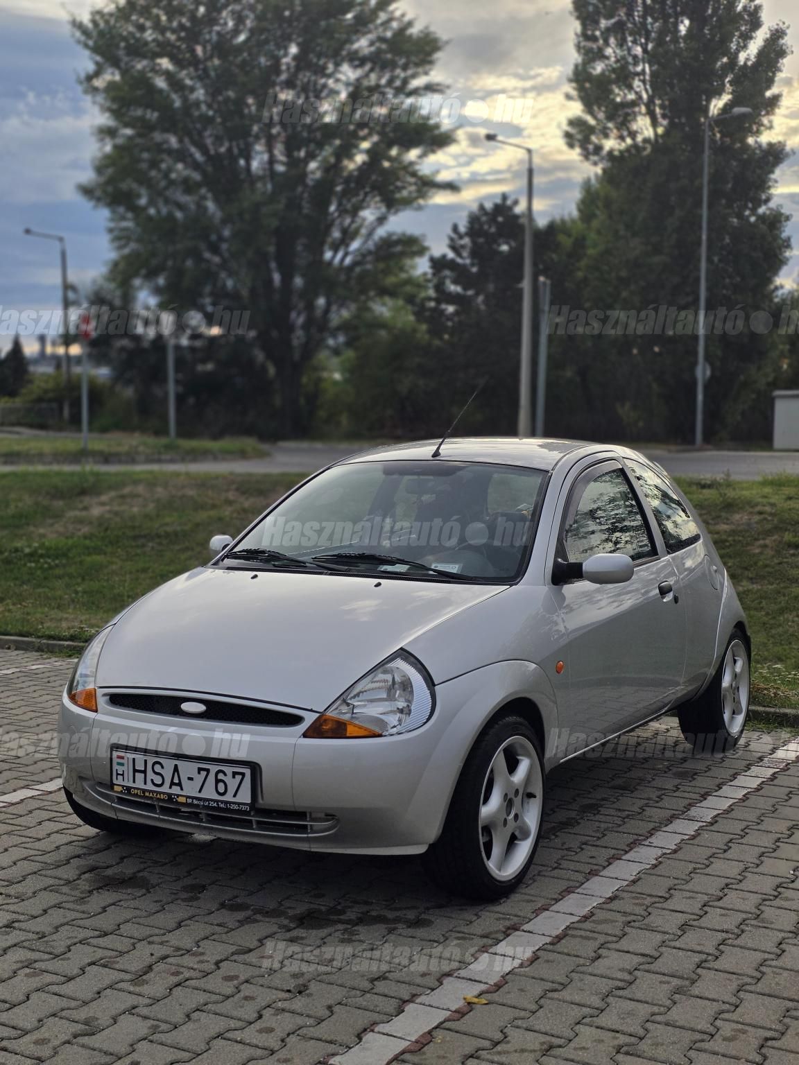 FORD KA 2001 - 1