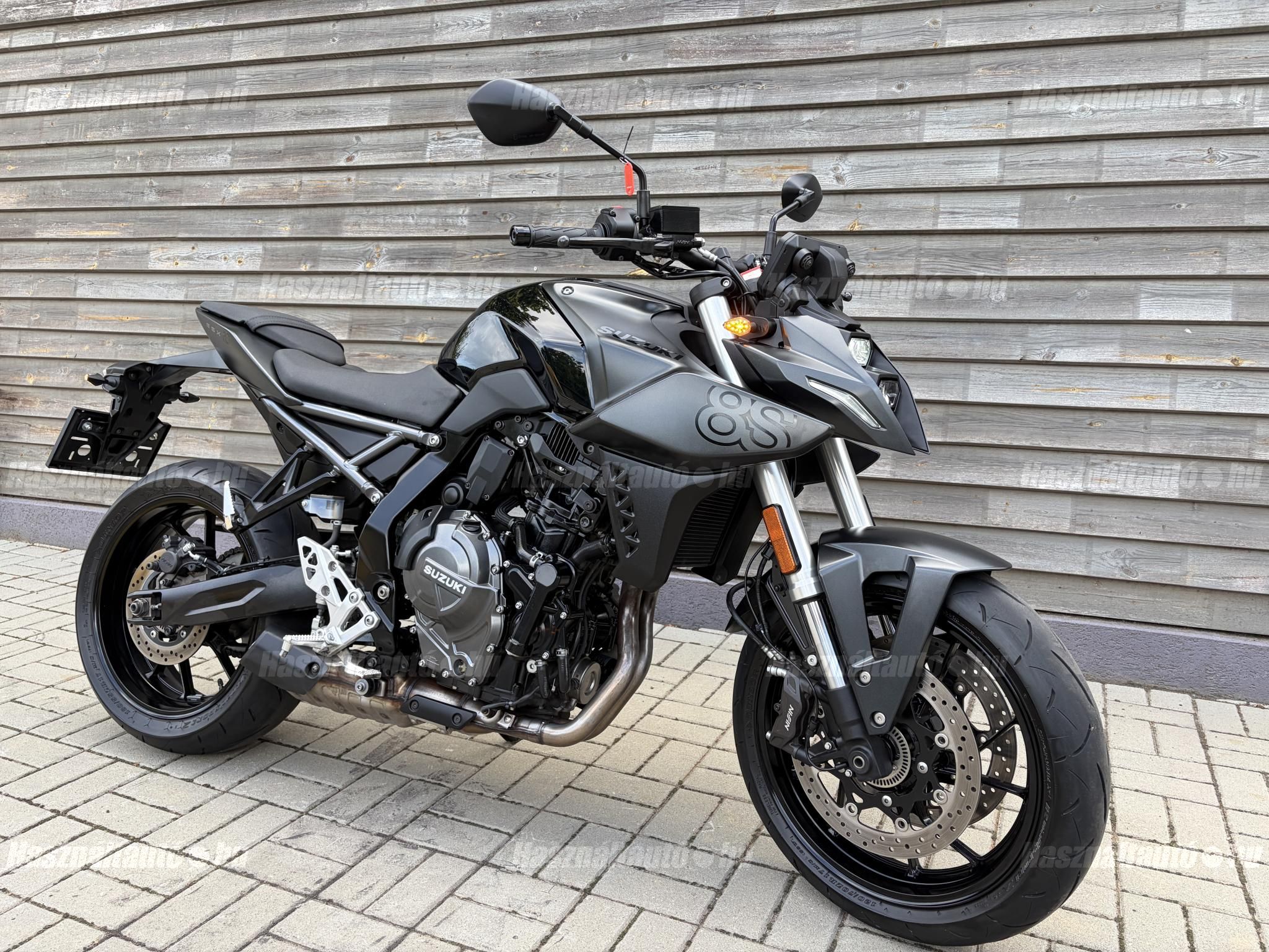 SUZUKI GSX 8 S 2023/6 - 1