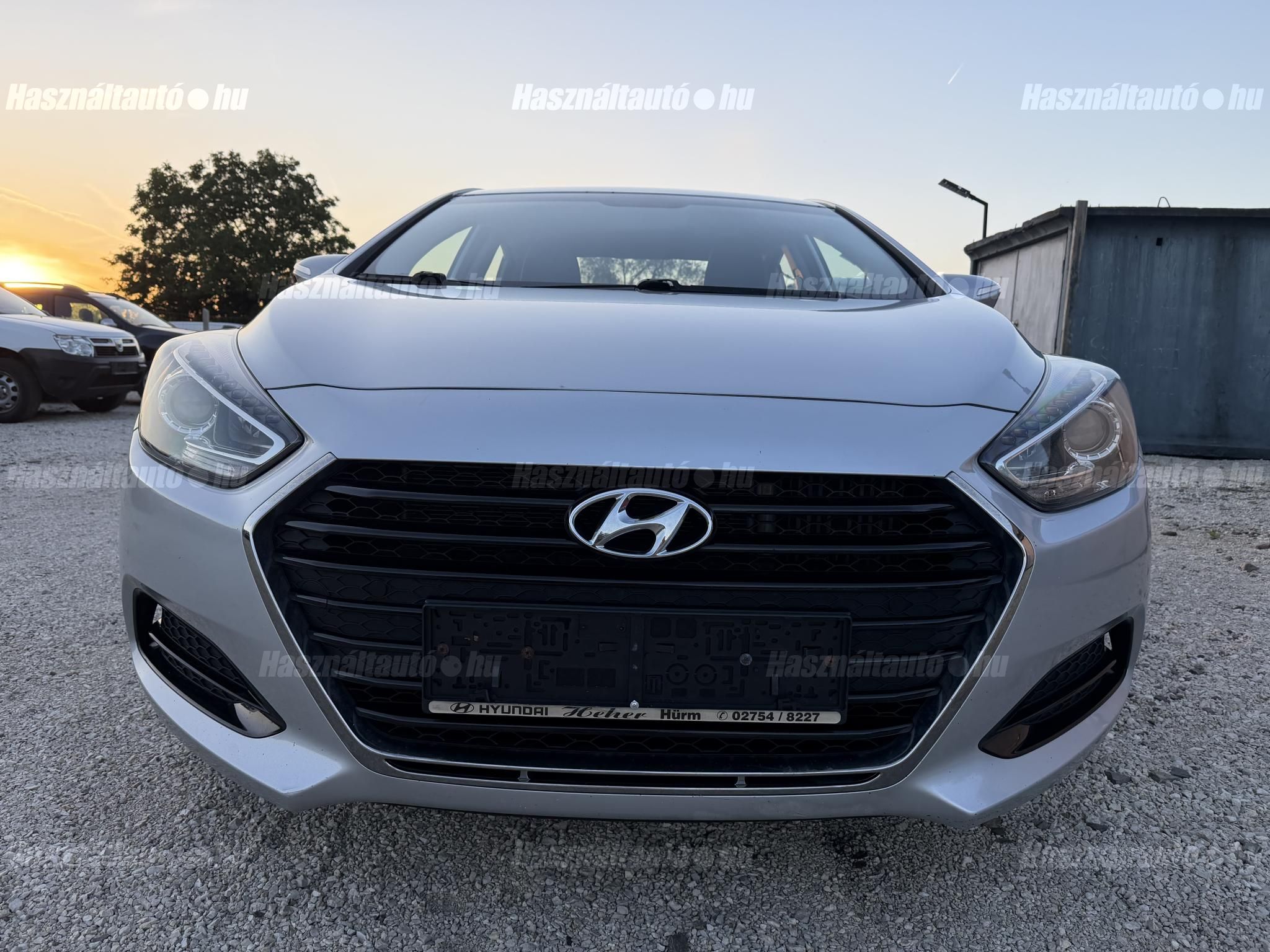 HYUNDAI I40 2015/12 - 1