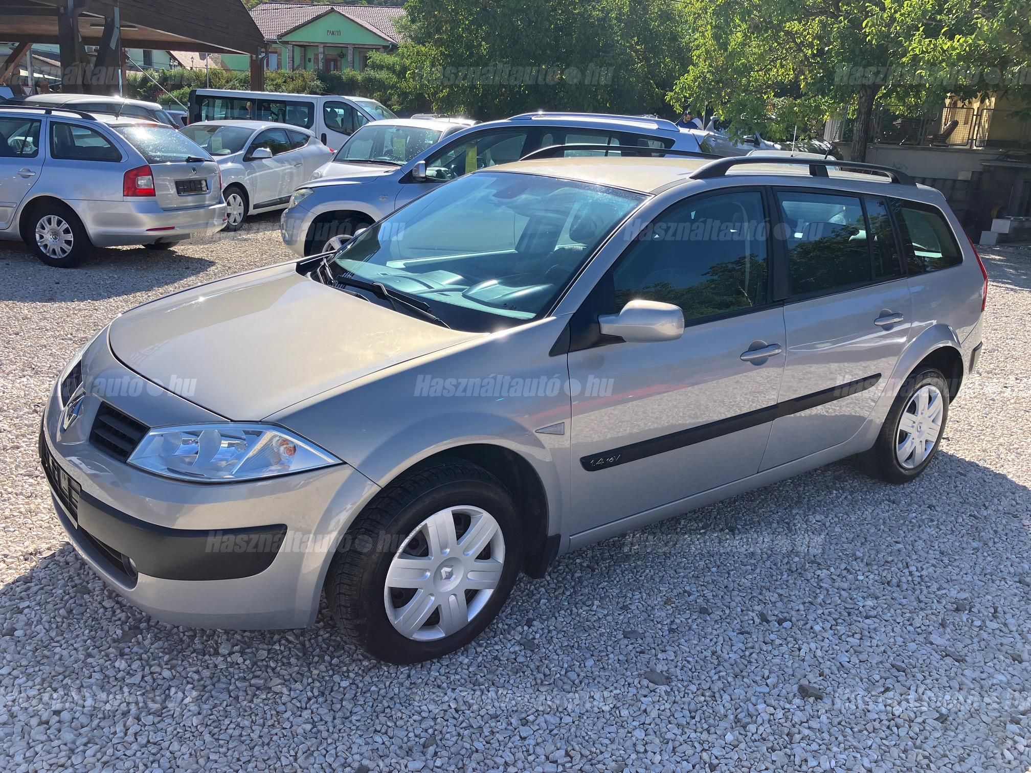 RENAULT MEGANE 2004/3 - 1