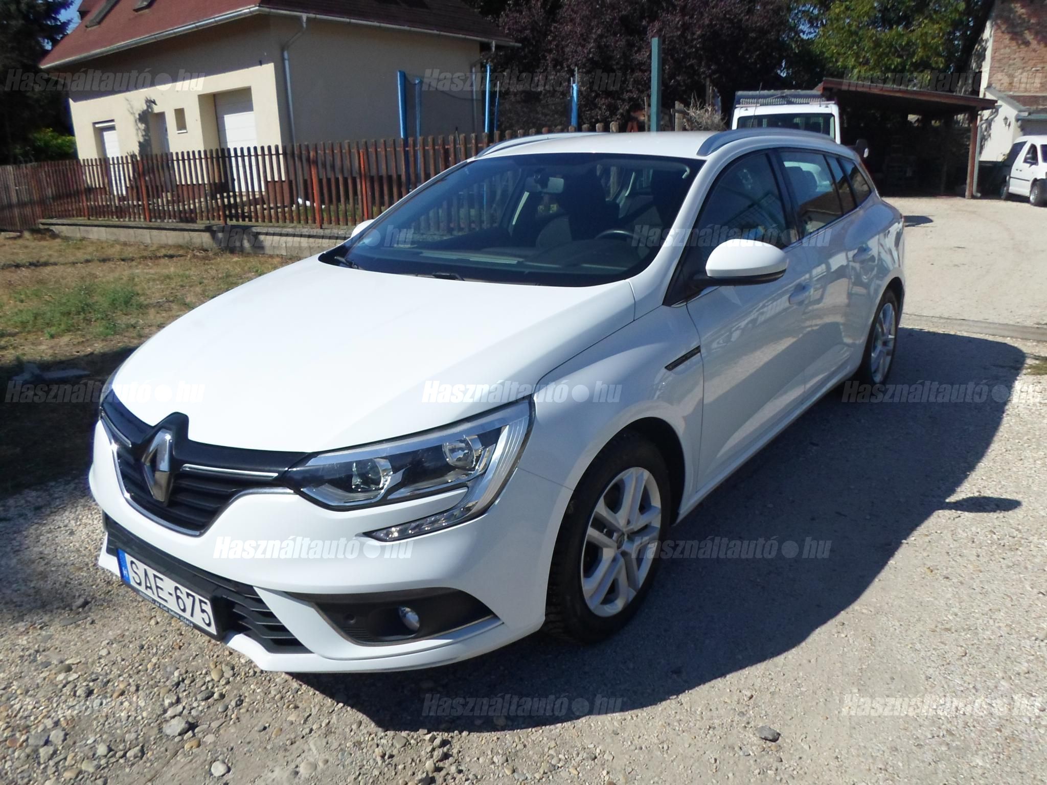 RENAULT MEGANE 2020/3 - 1