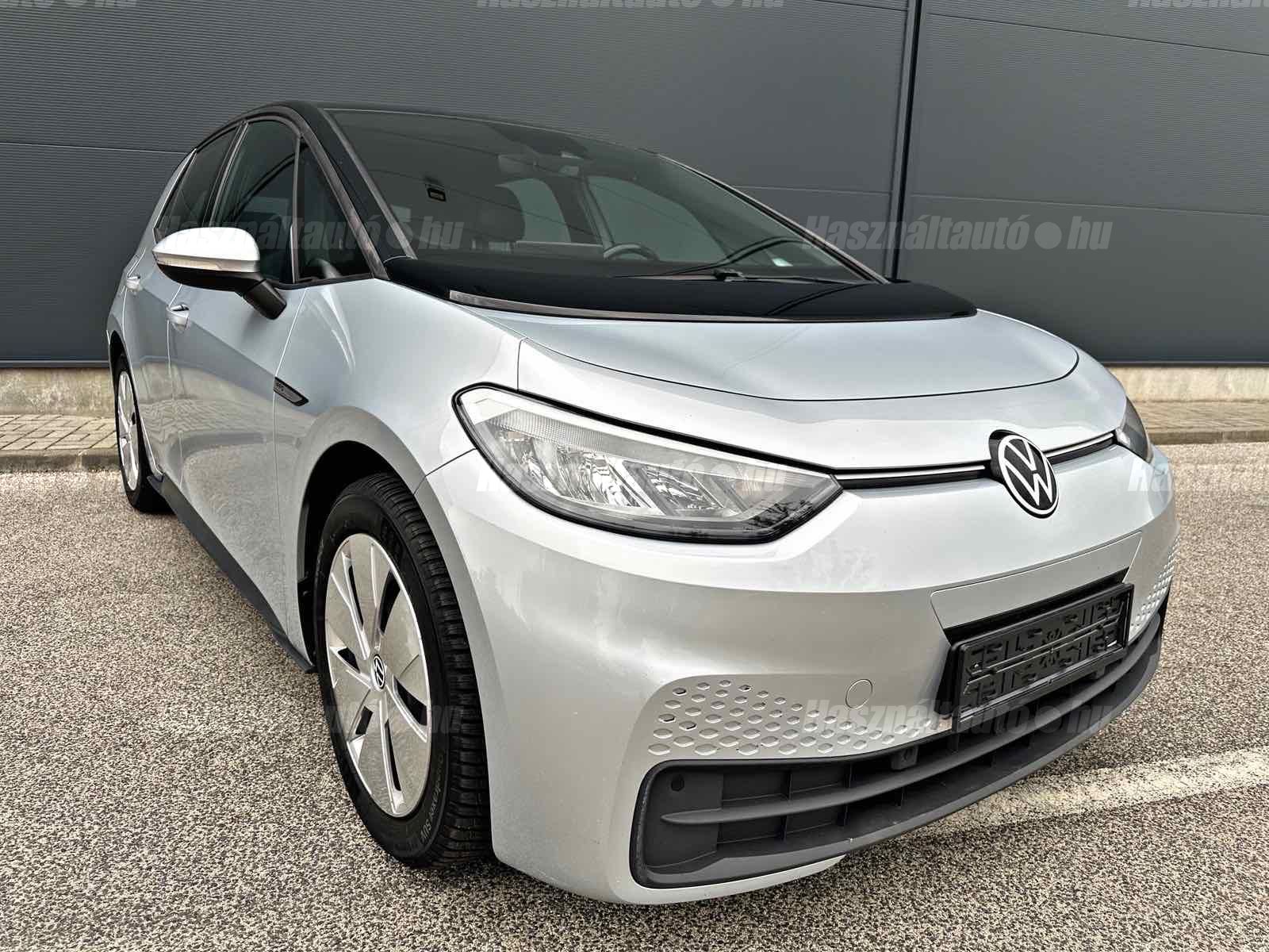 VOLKSWAGEN ID.3 2022/8 - 1