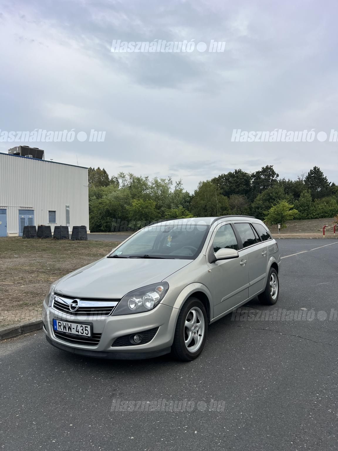 OPEL ASTRA H 2010/9 - 1