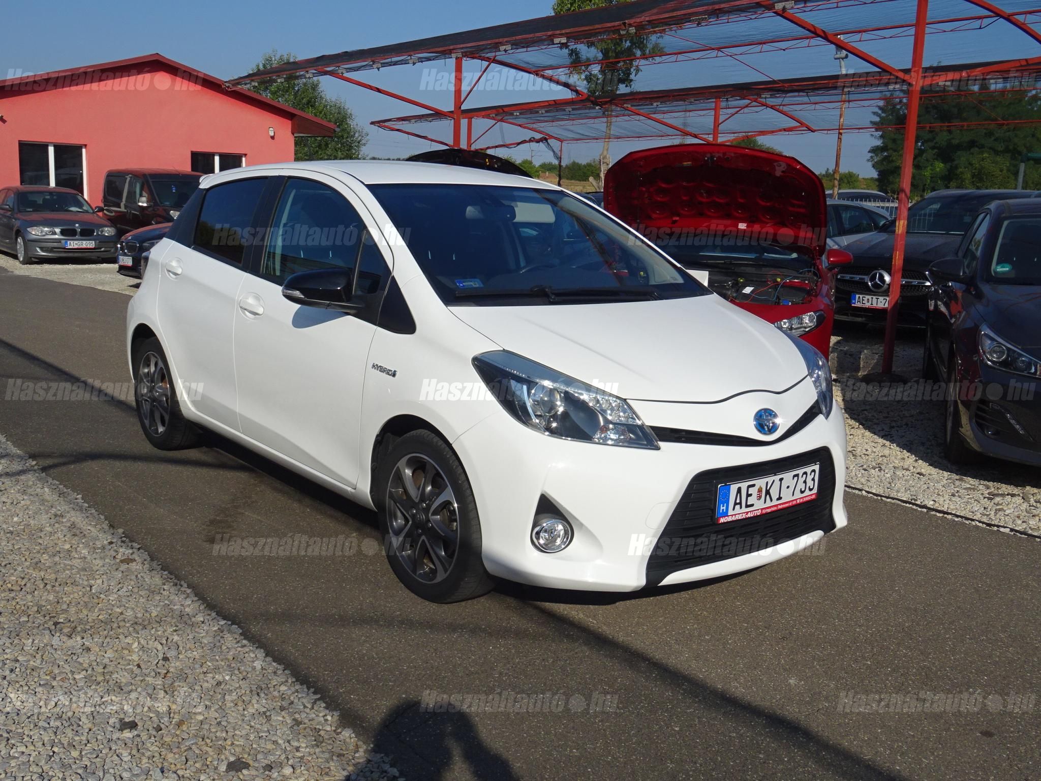 TOYOTA YARIS 2014/5 - 1