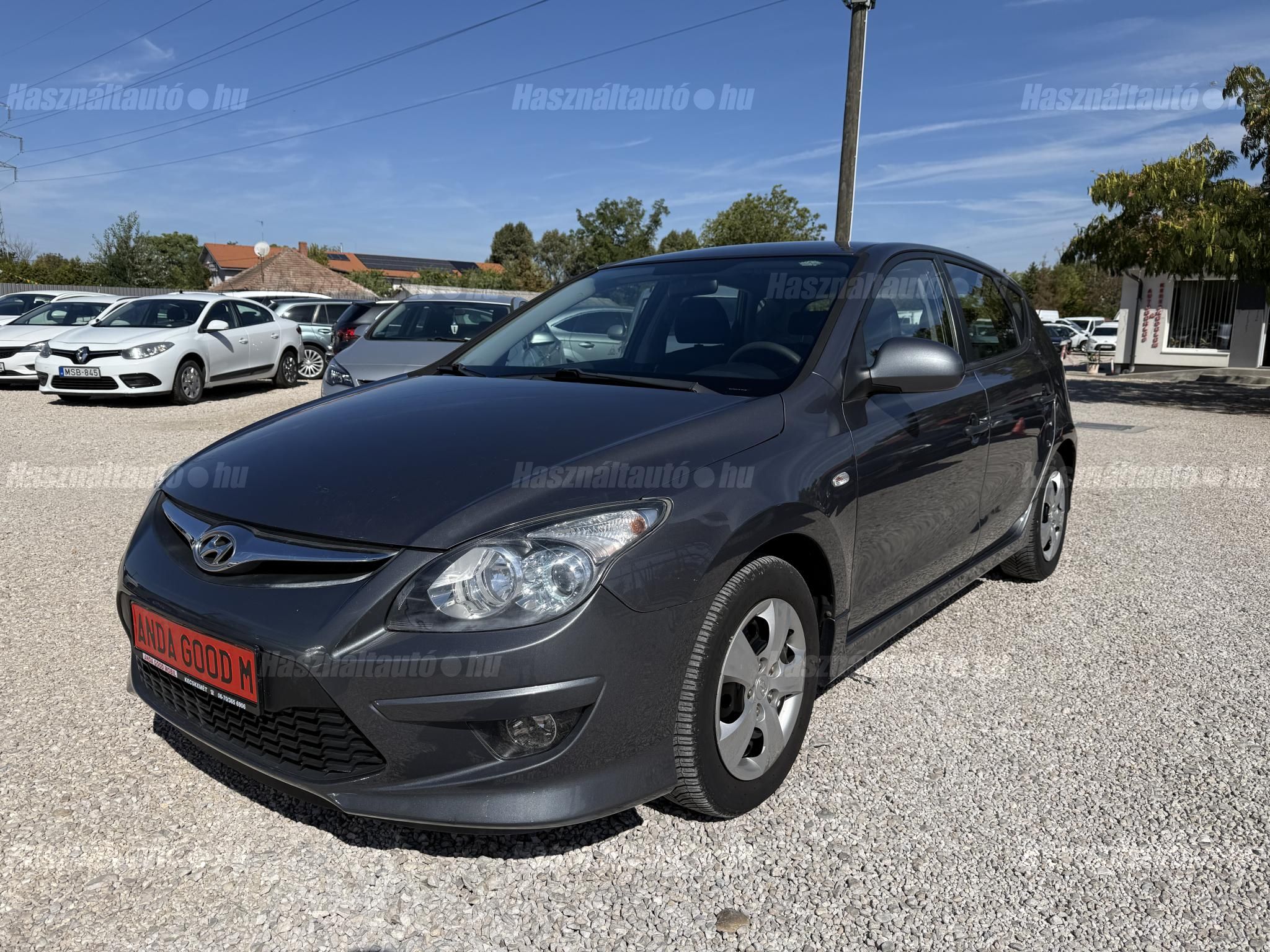 HYUNDAI I30 2010/9 - 1