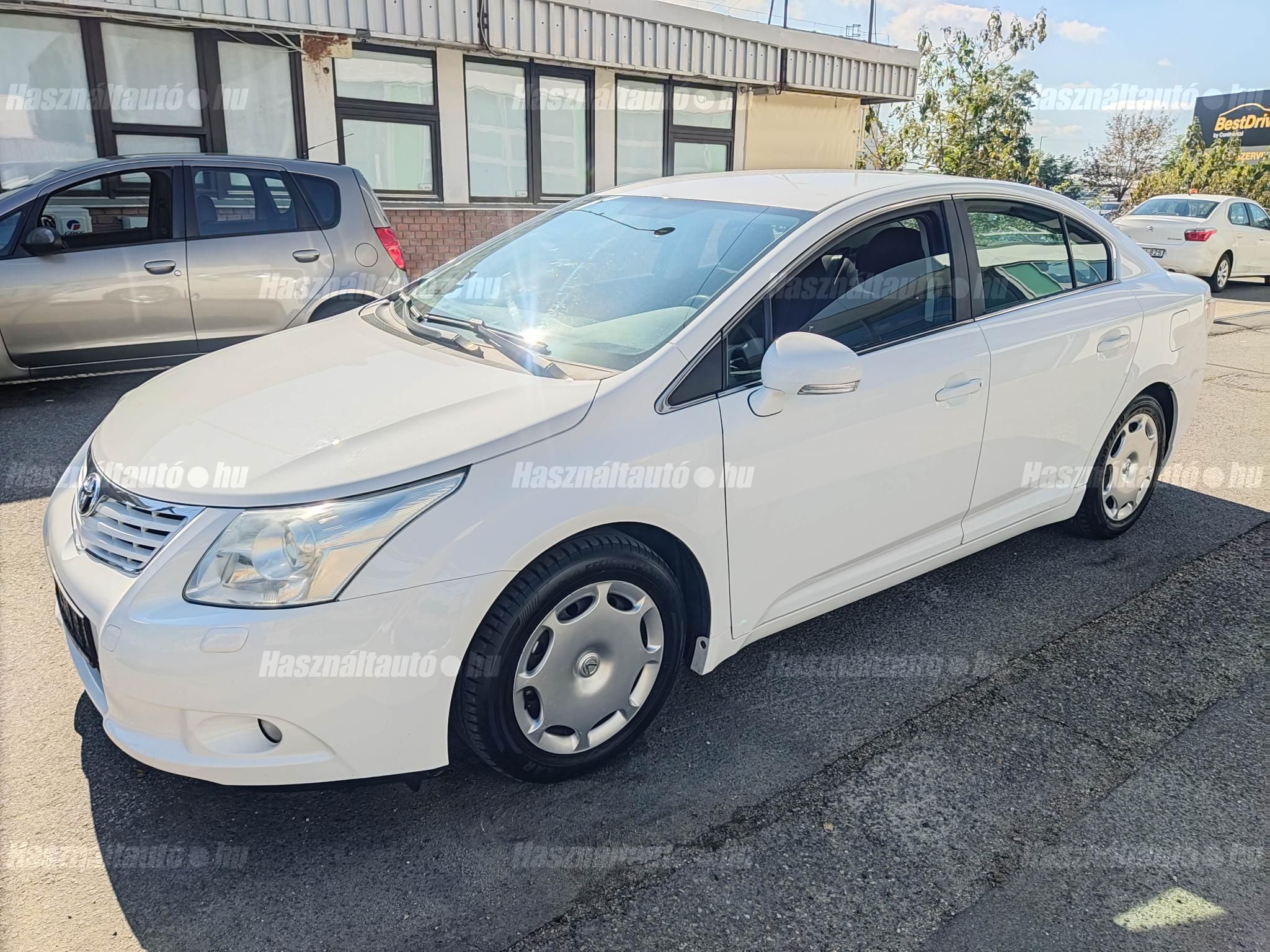 TOYOTA AVENSIS 2009/6 - 1