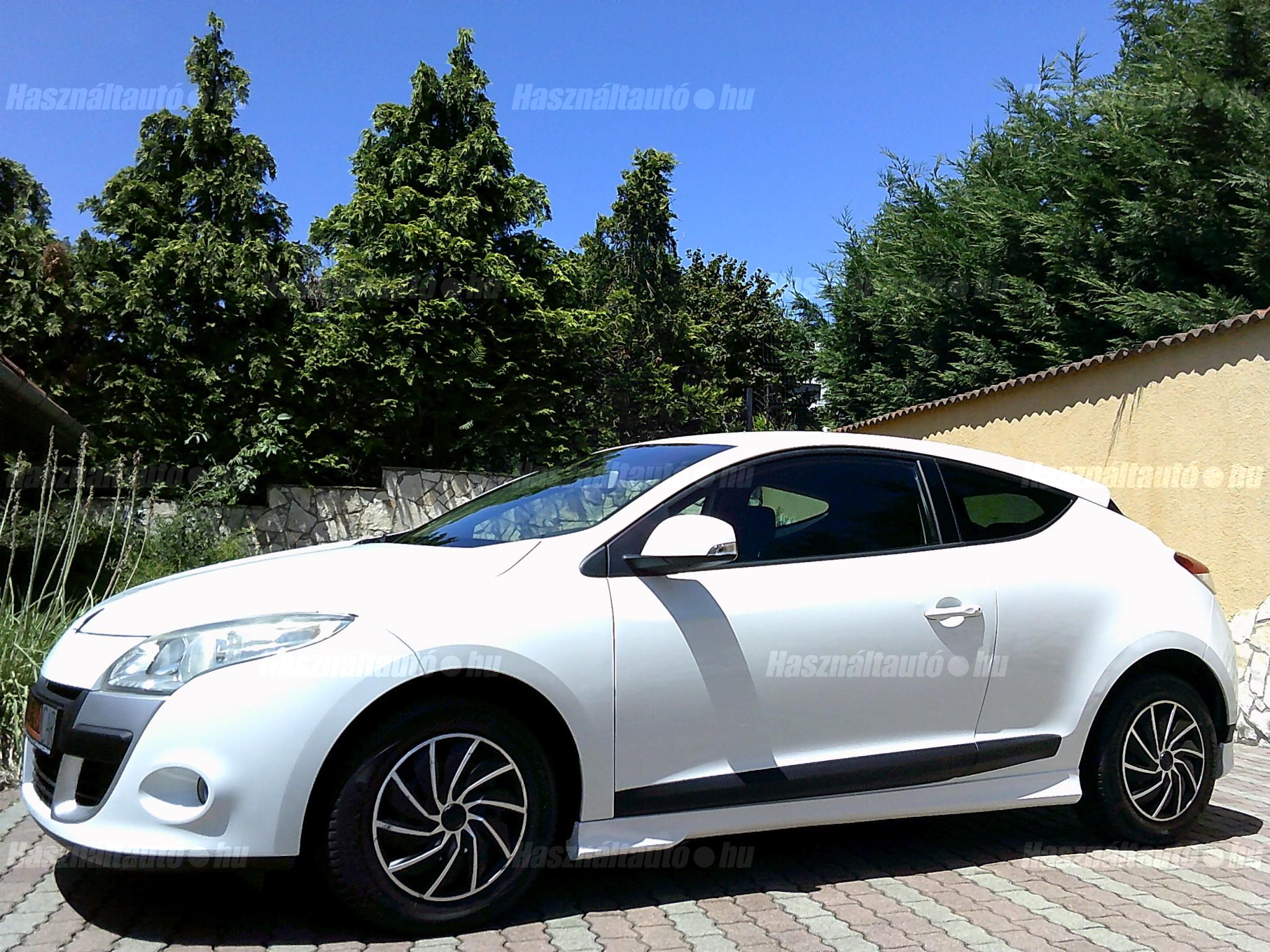 RENAULT MEGANE 2009/6 - 1