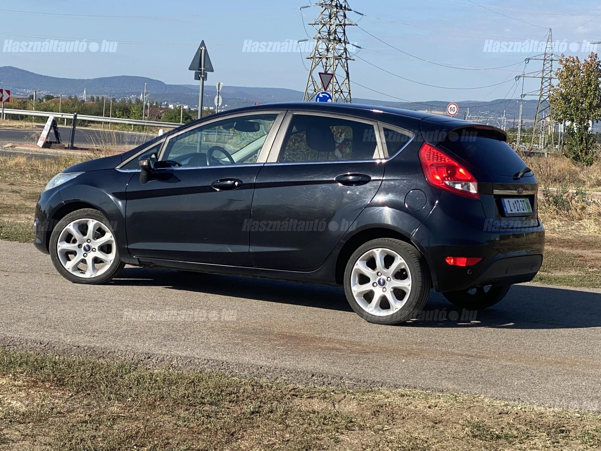 FORD FIESTA 2010/1 - 1