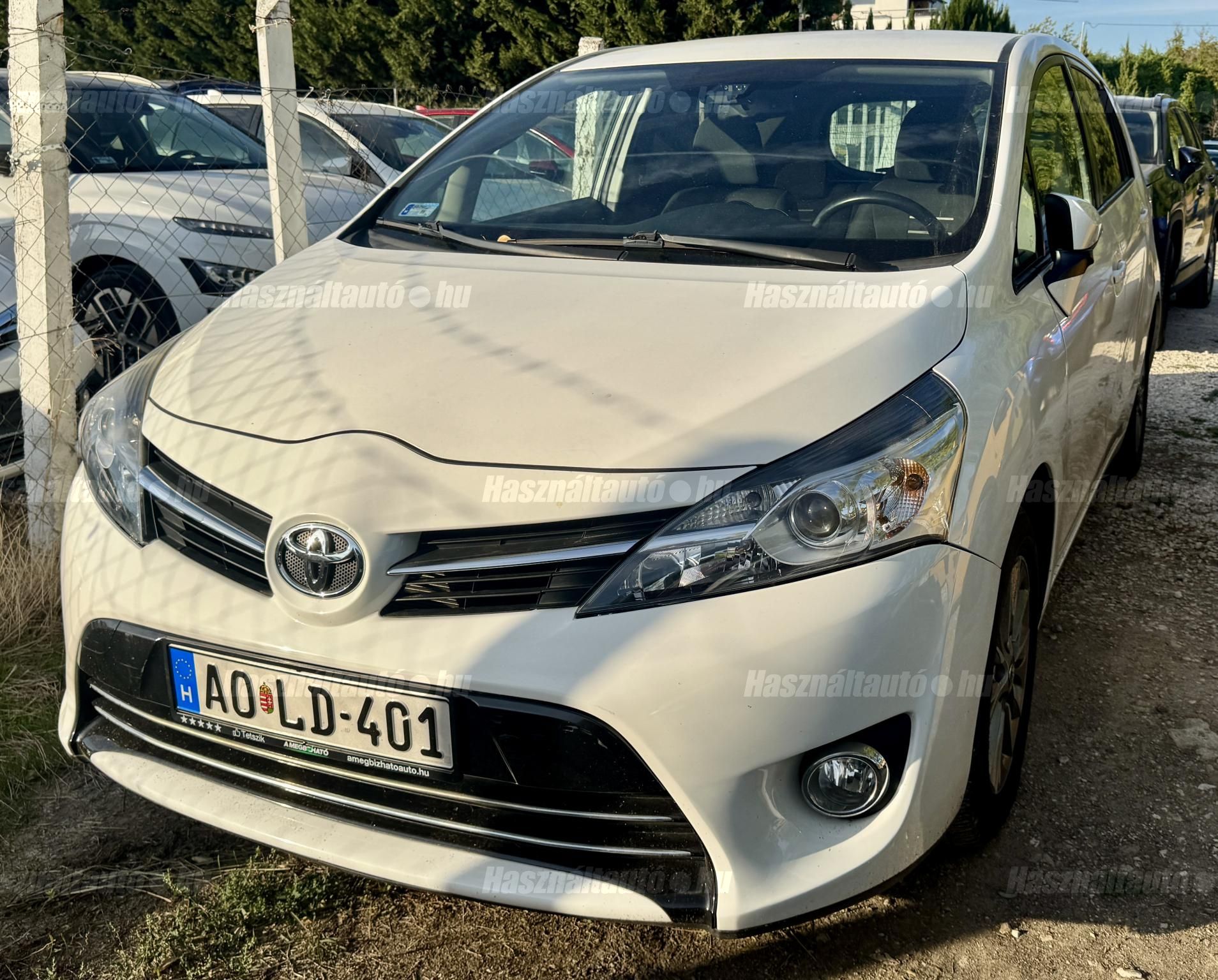 TOYOTA VERSO 2016/2 - 1