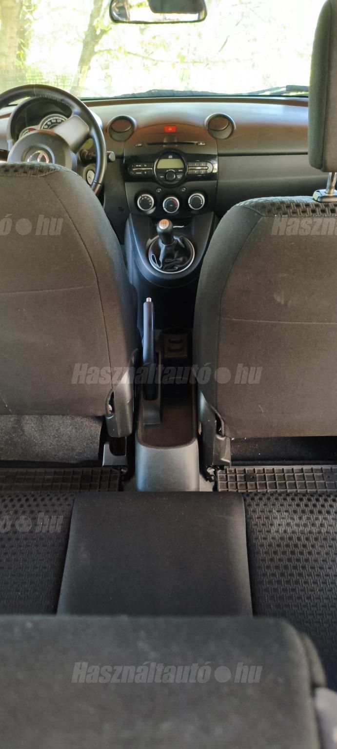 MAZDA 2 2010/11 - 1