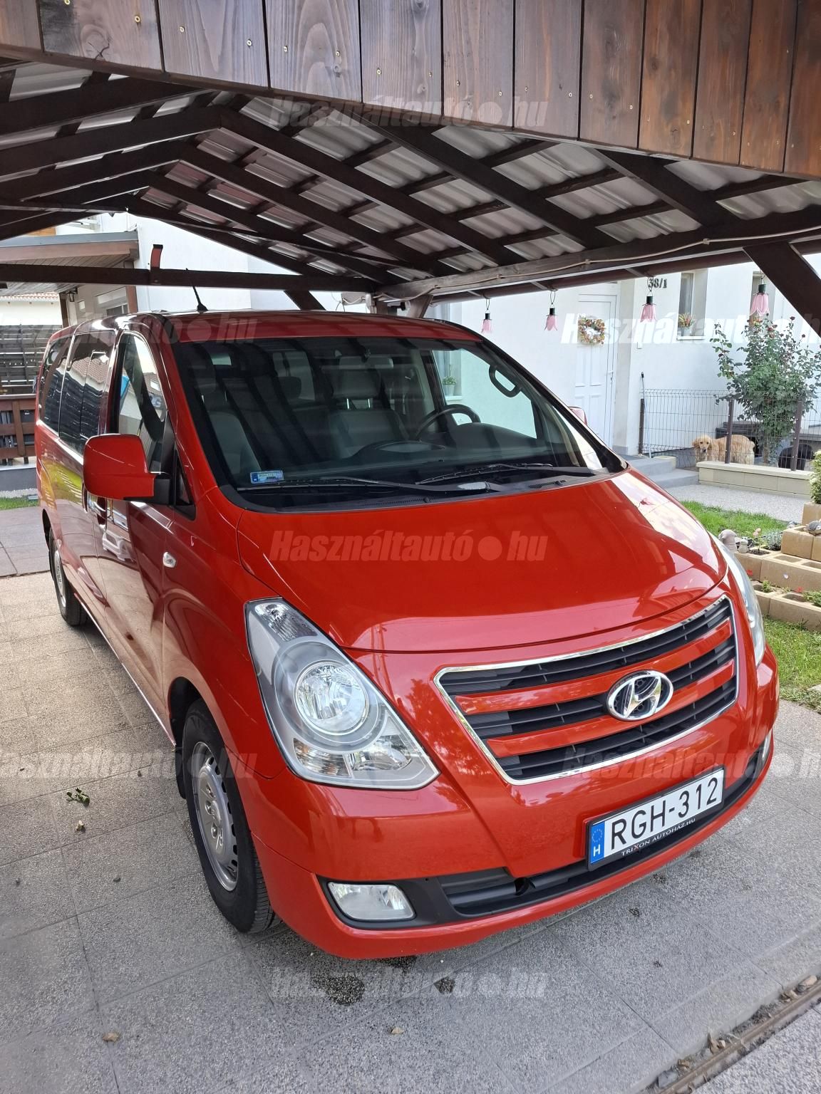 HYUNDAI H-1 2014/10 - 1