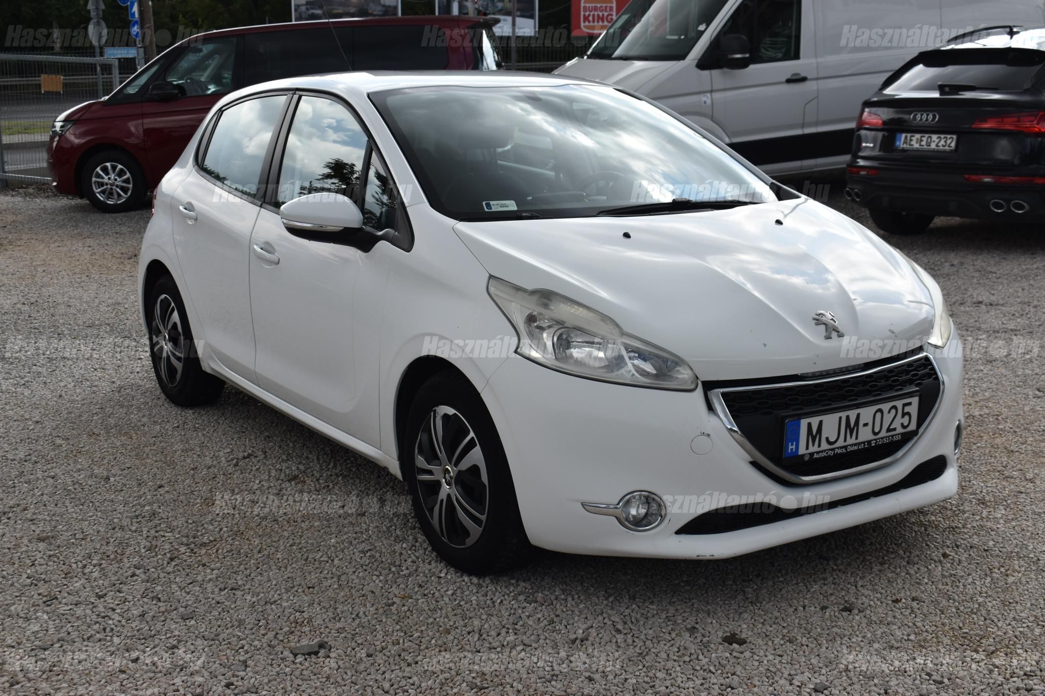 PEUGEOT 208 2013/5 - 1
